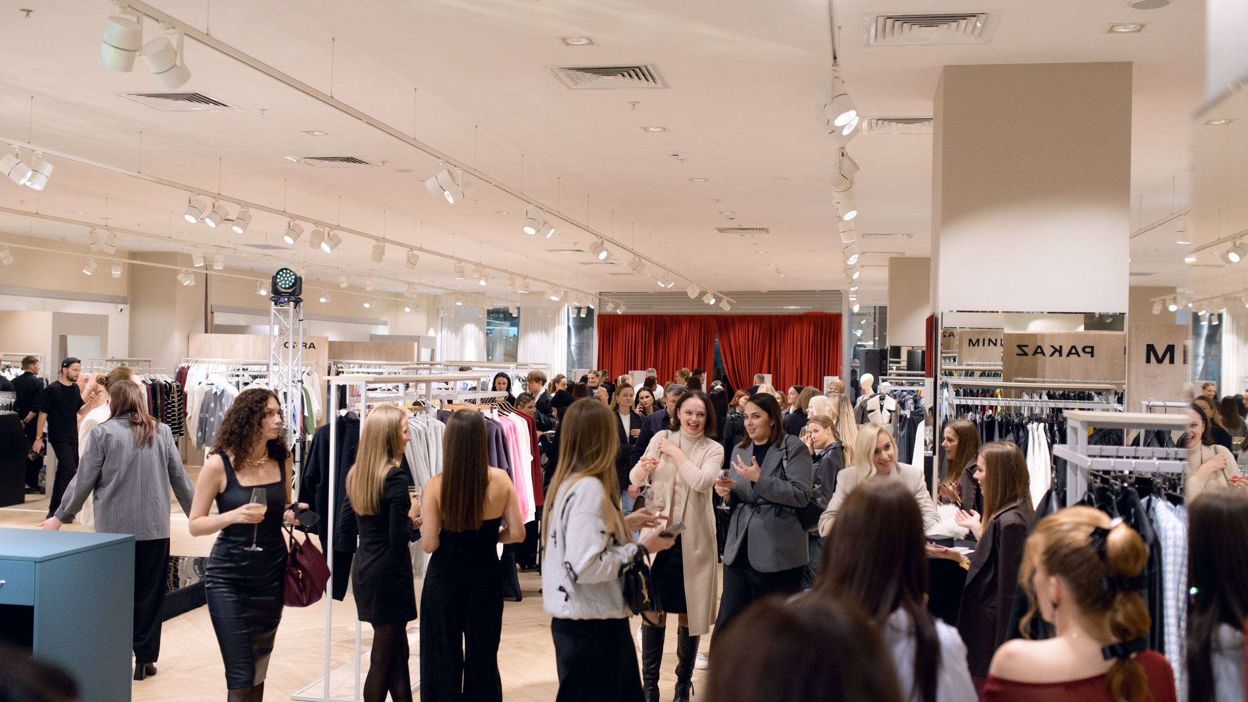 FАБРИКА grand opening. Свадебный фотограф в Минске