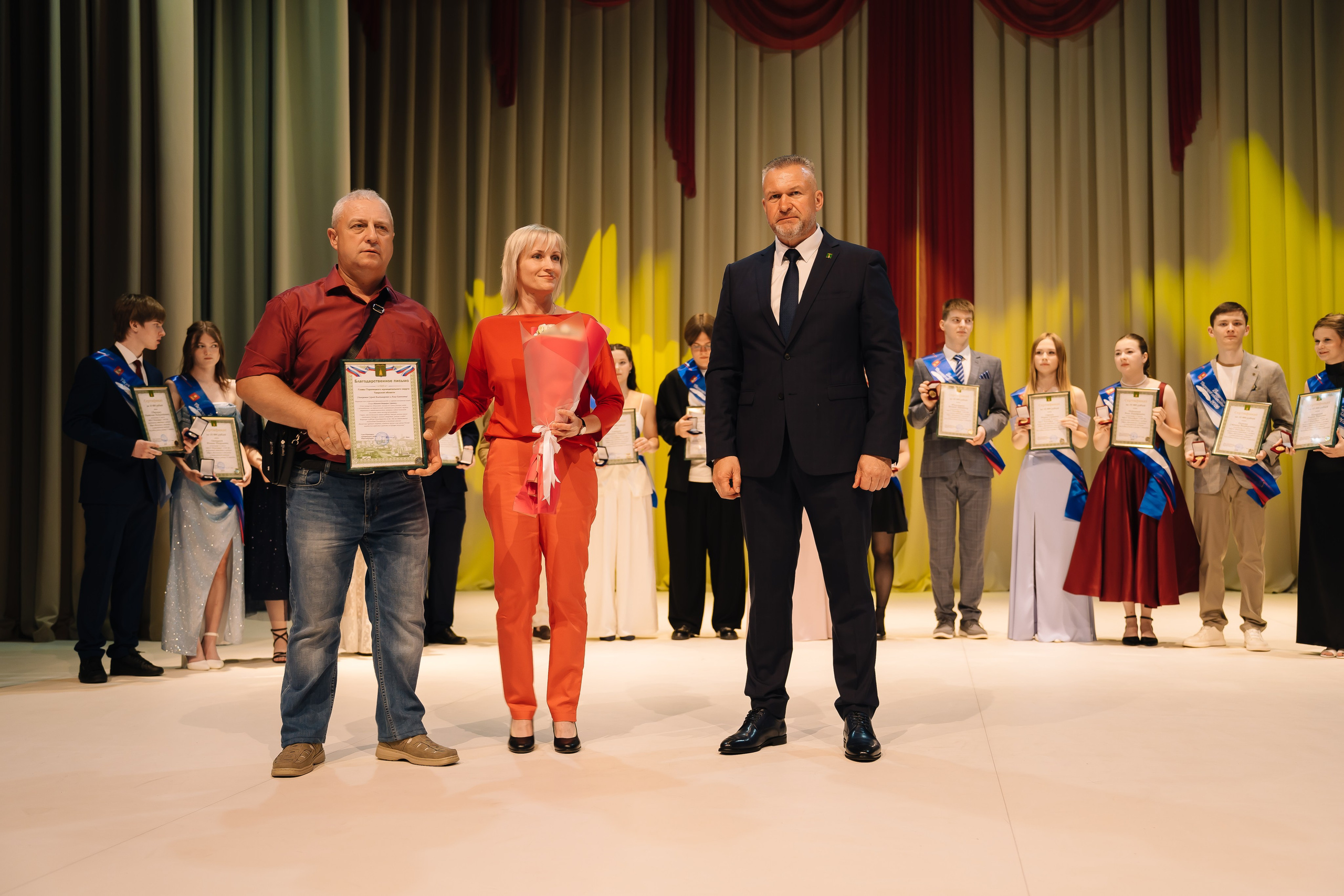 Выпускной 2026. Фотограф Торопец Кристина Абрамова Kanwellia photography