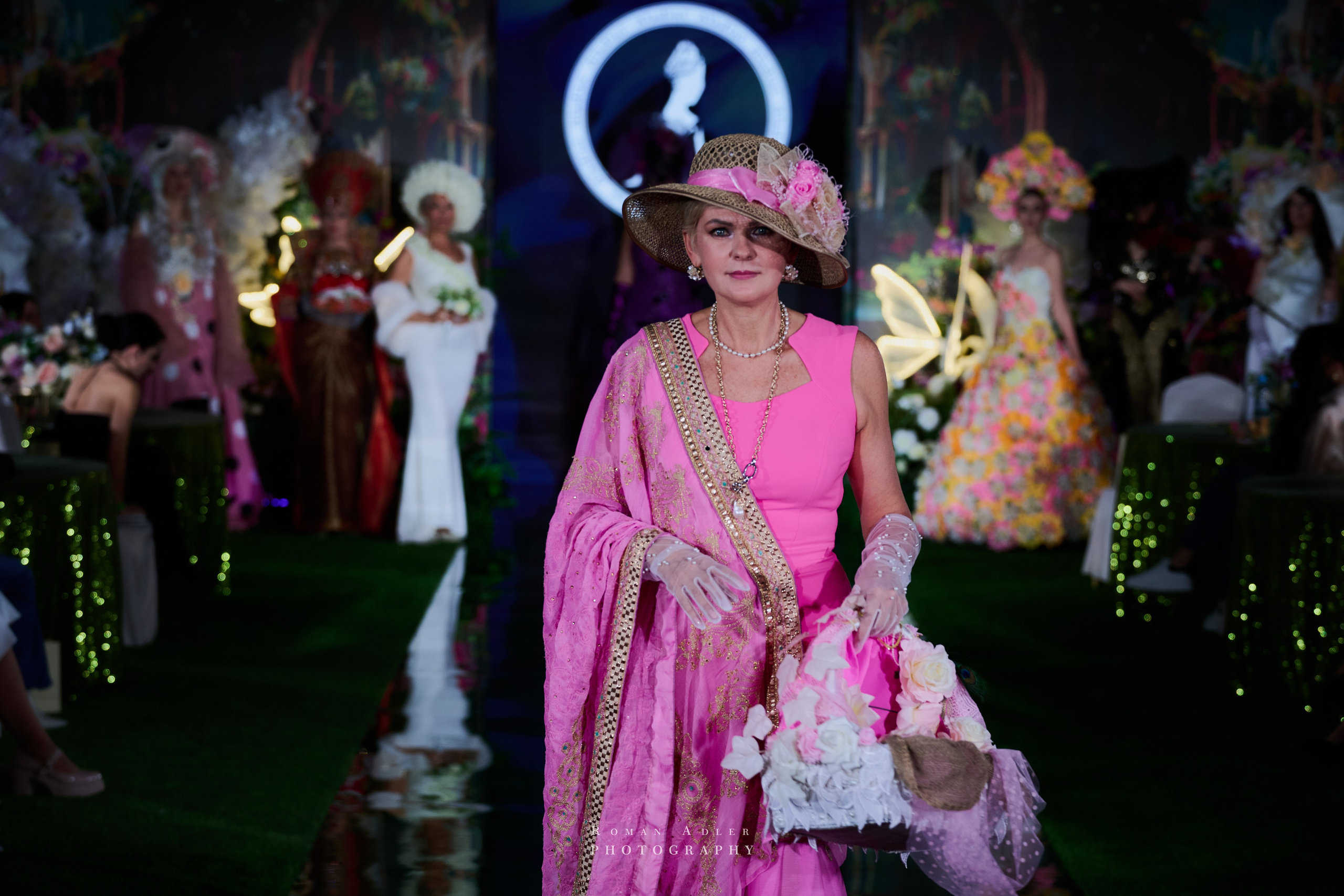 Золотая Неделя Моды. Фотограф Роман Адлер