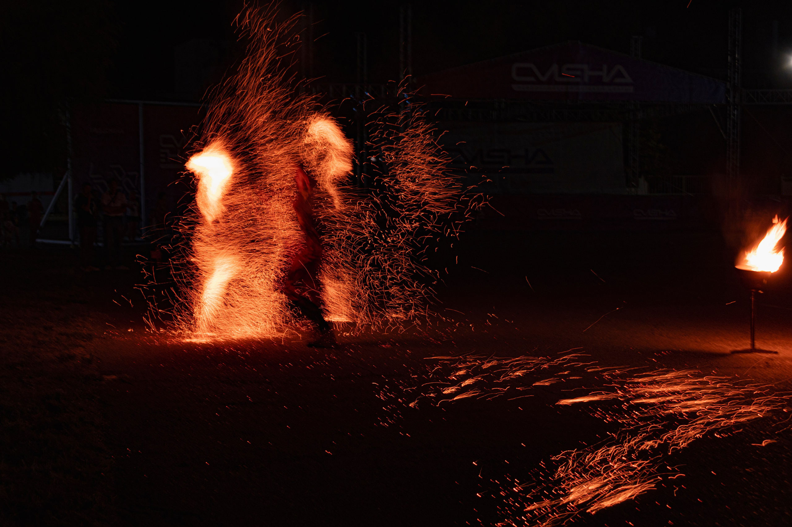 Файершоу. Фотограф Роман Адлер