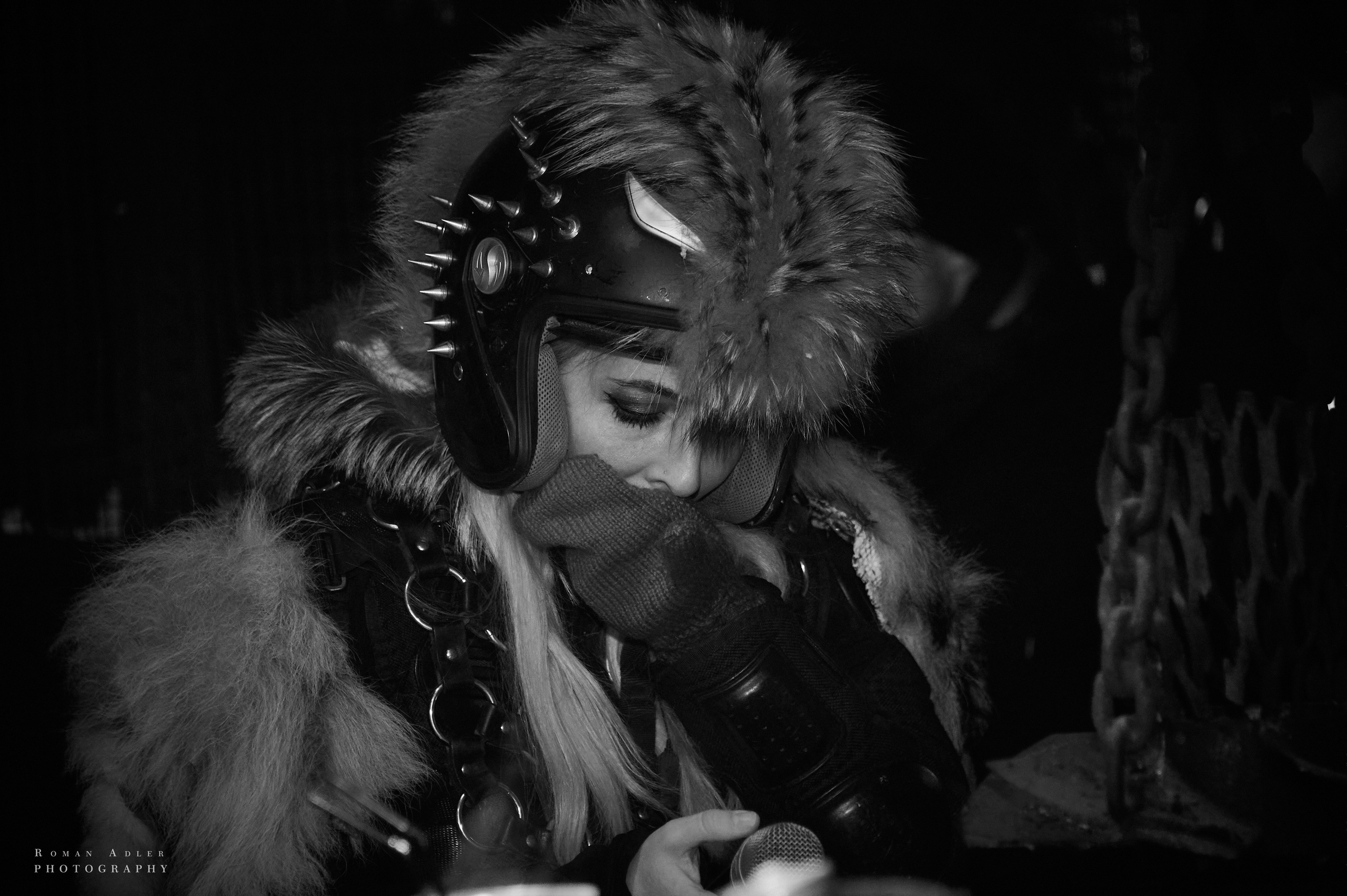 Новогодняя сказка от Ночных волков. Фотограф Роман Адлер