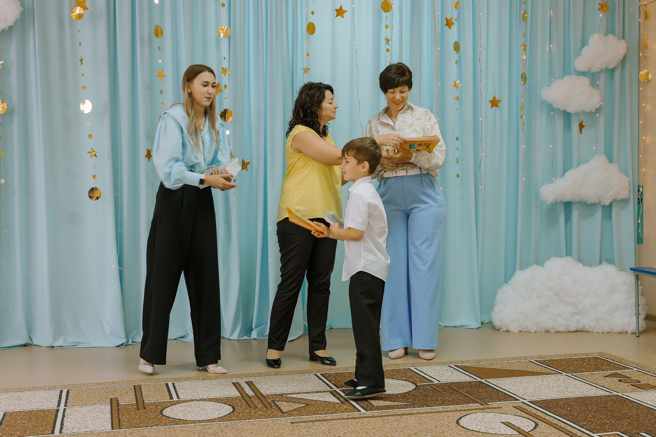 Выпускной в ДС -29. Выпускные альбомы Натальи Бутко: Новороссийск, Анапа, Геленджик