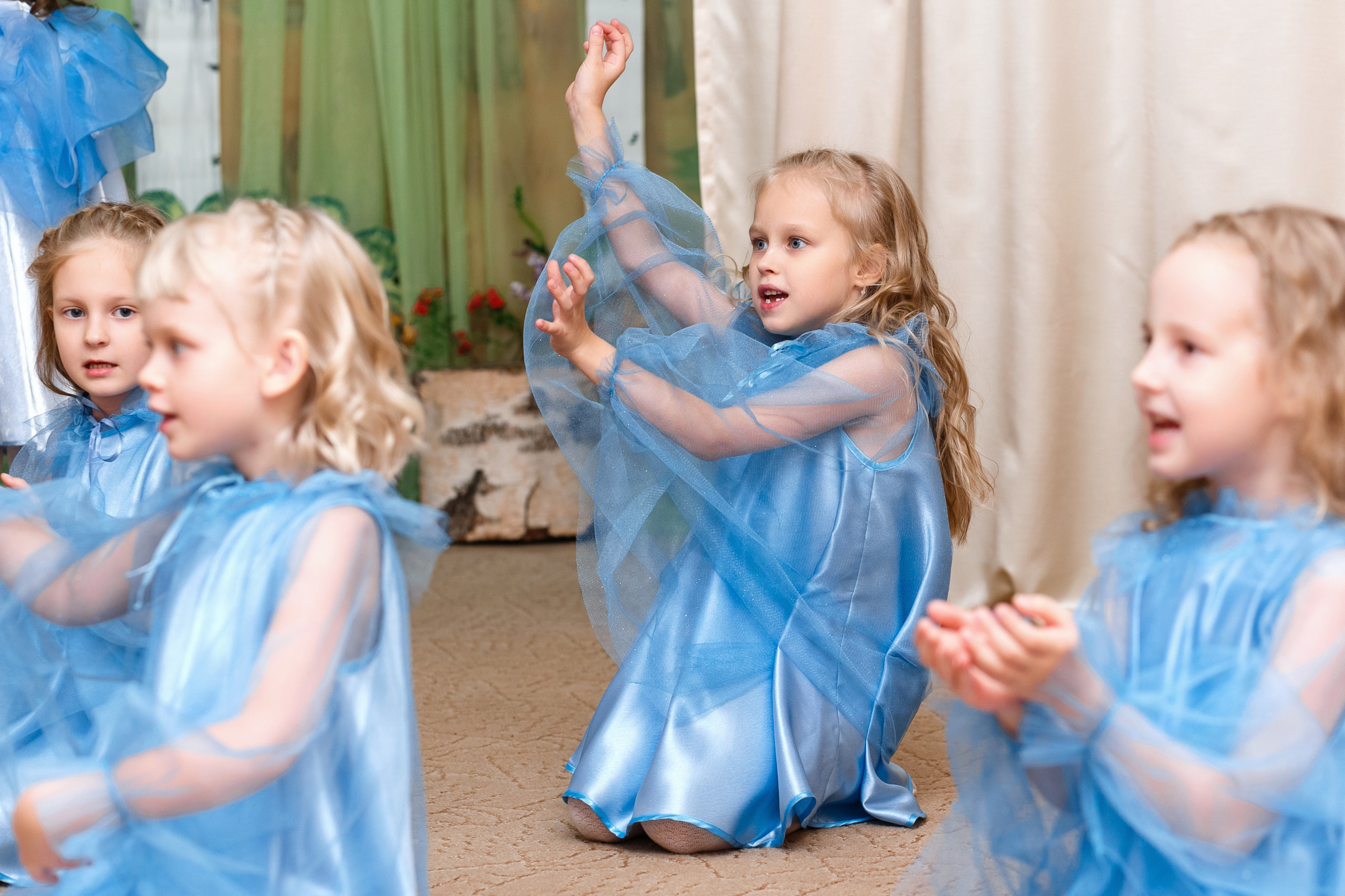 Детский сад \ осенний утренник. Фотограф в  г. Новосибирск