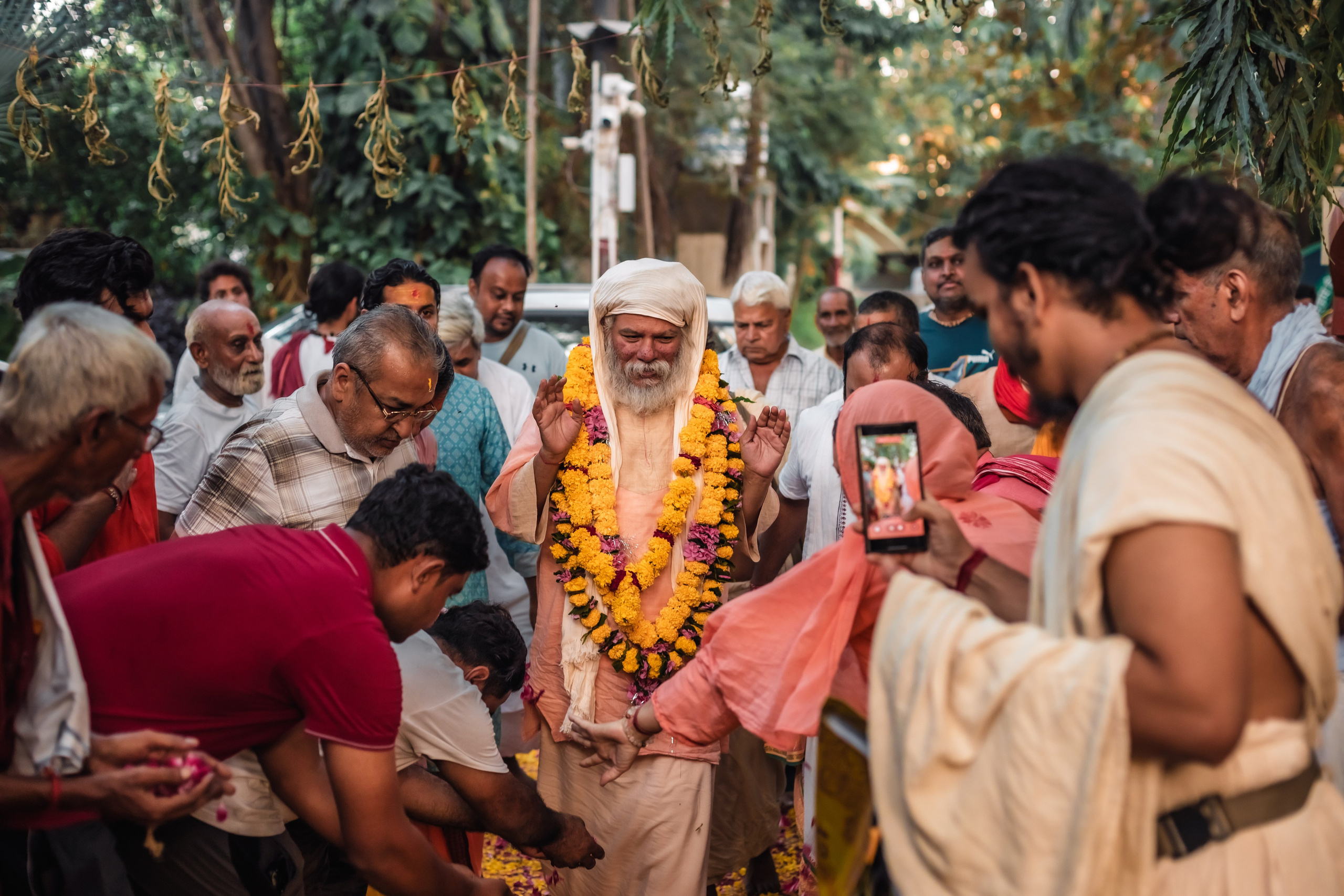 Devraha baba ji ashram life 2025. Mariam Bagdasaryan