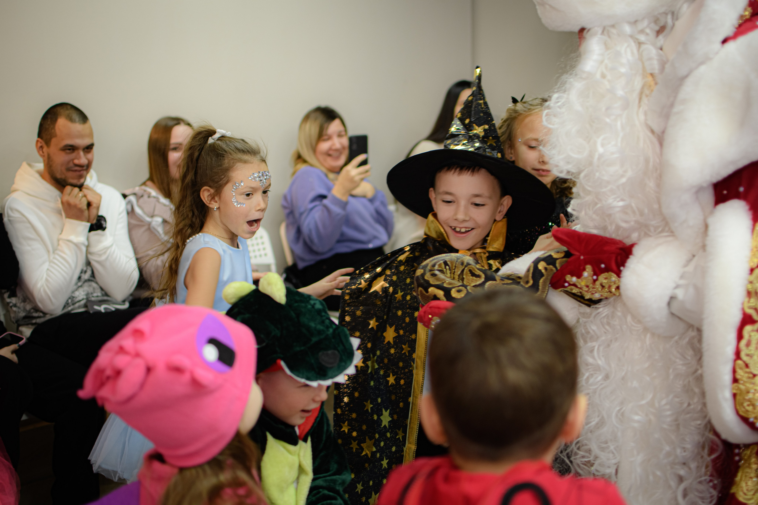 HAPPY NEW YEAR. Photokarish