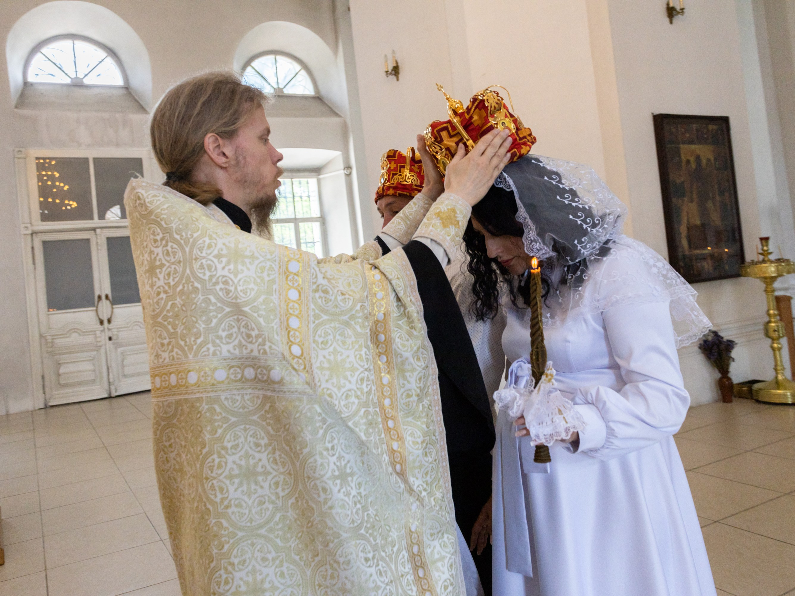 Свадьба, роспись в ЗАГСе, венчание, крещение, выписка из роддома — фотосъёмка. Визуальная упаковка брендов и проектов через фото и видеопроизводство