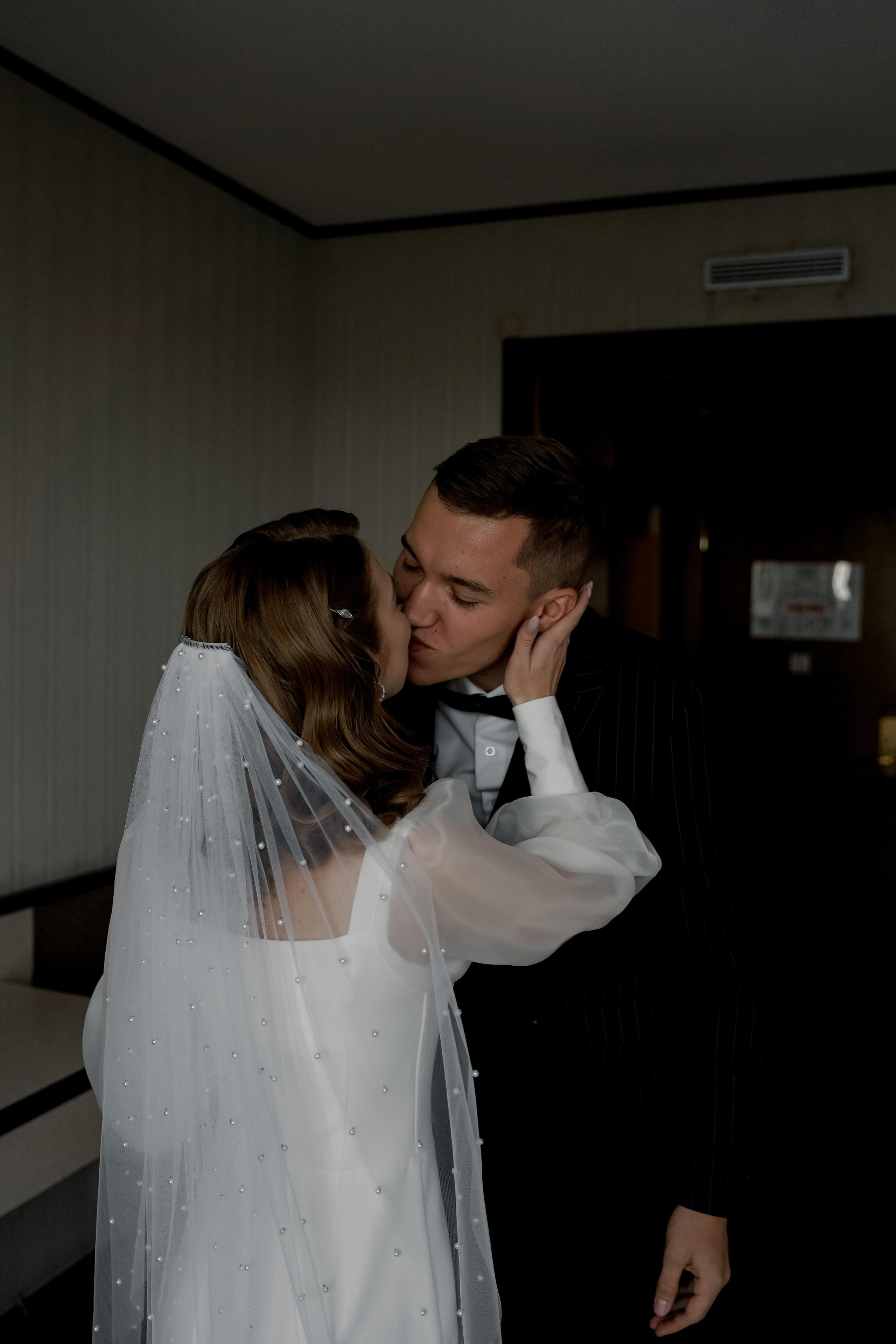 Екатерина и Матвей. Cosmos Hotel Moscow. Свадебный фотограф Марина Попова