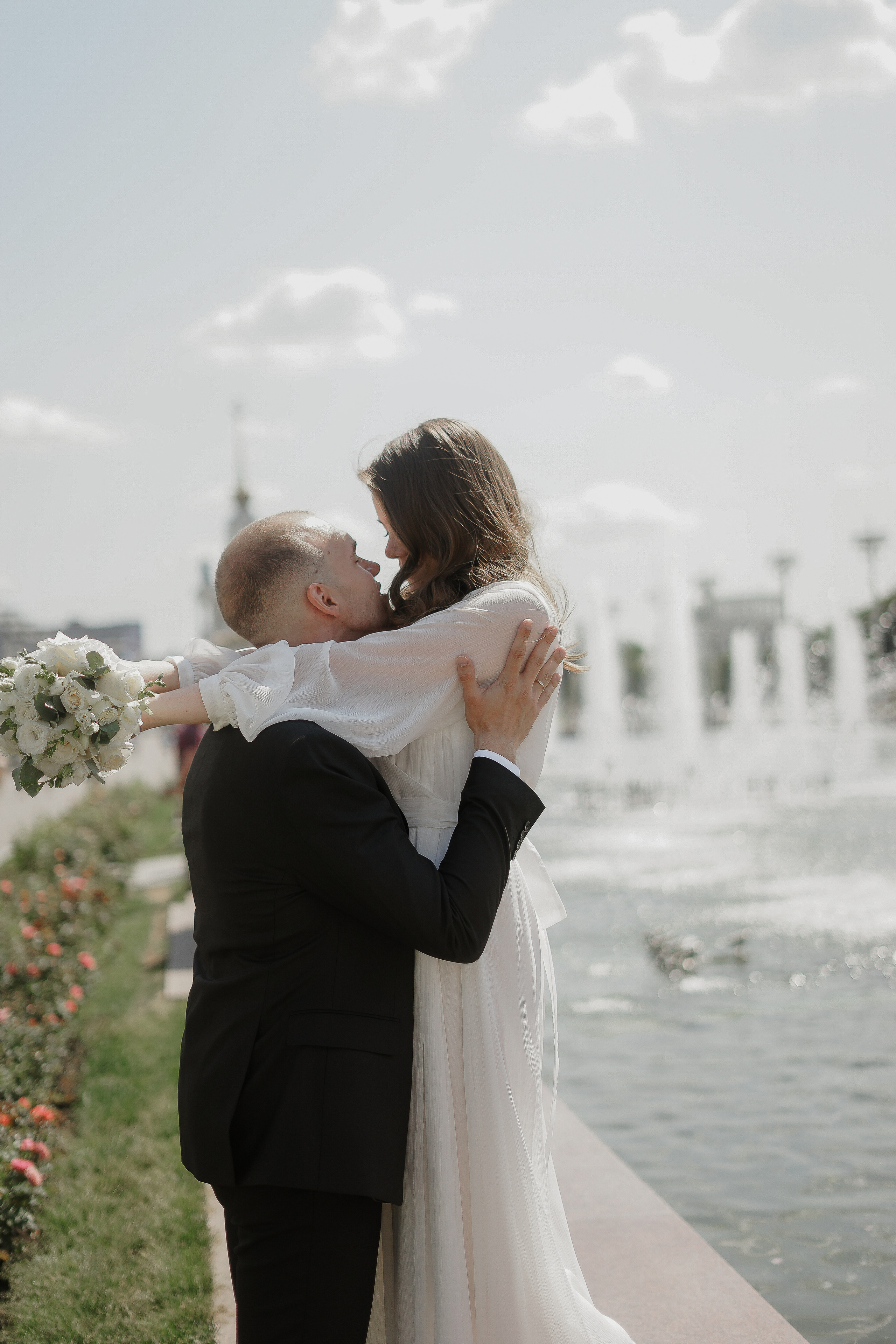 Екатерина и Никита. ВДНХ. Свадебный фотограф Марина Попова