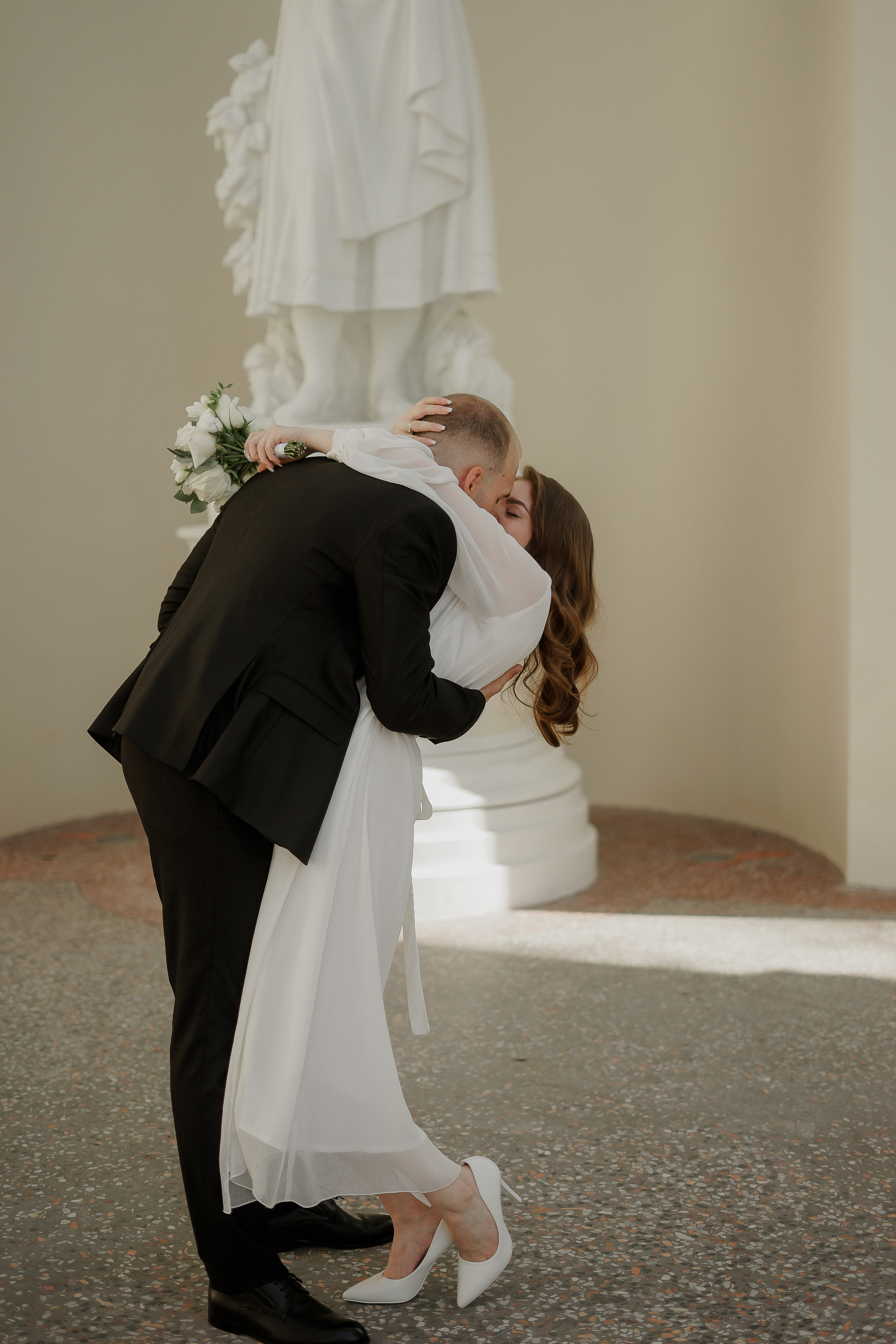 Екатерина и Никита. ВДНХ. Свадебный фотограф Марина Попова