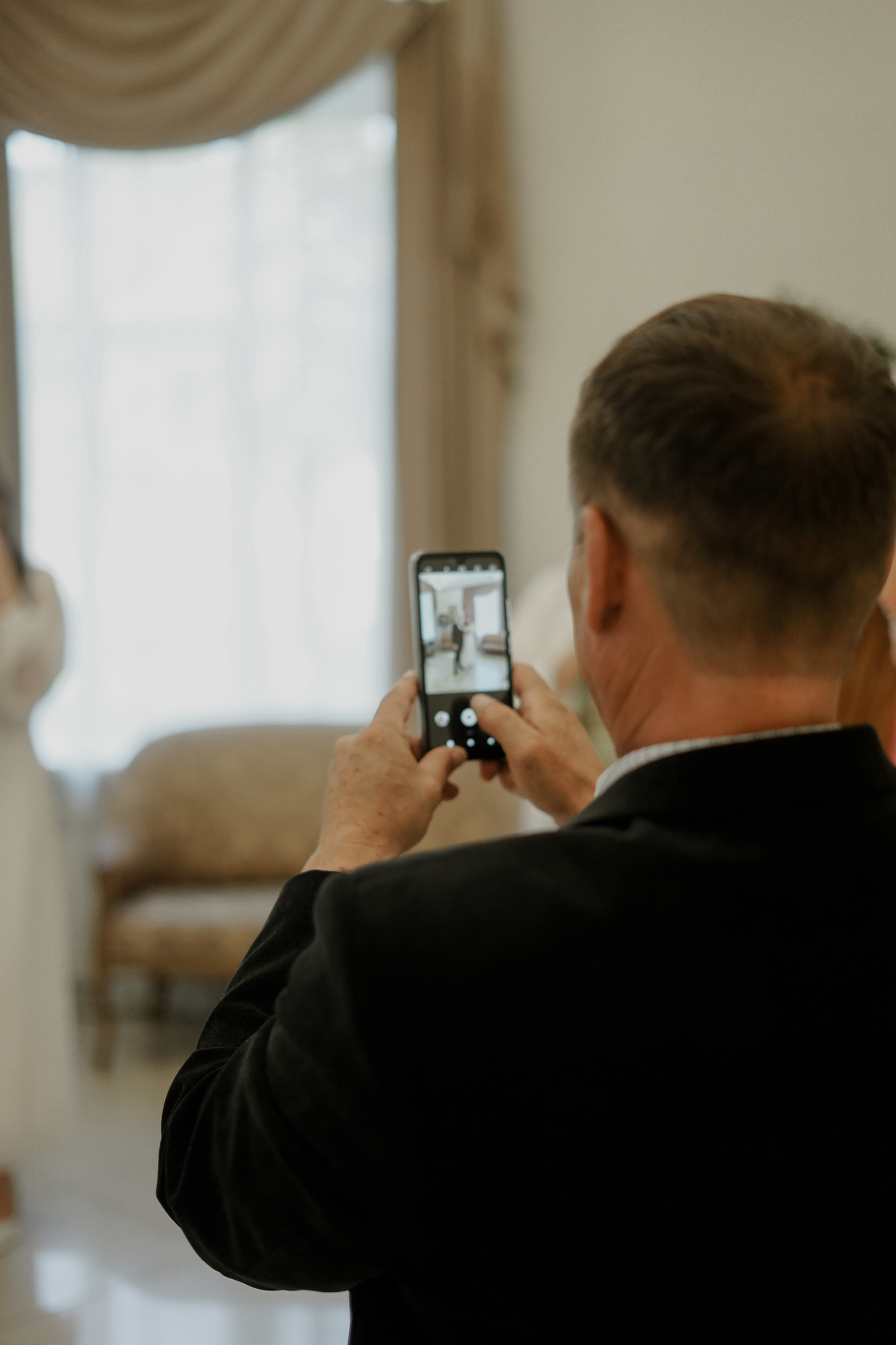 Екатерина и Никита. ВДНХ. Свадебный фотограф Марина Попова