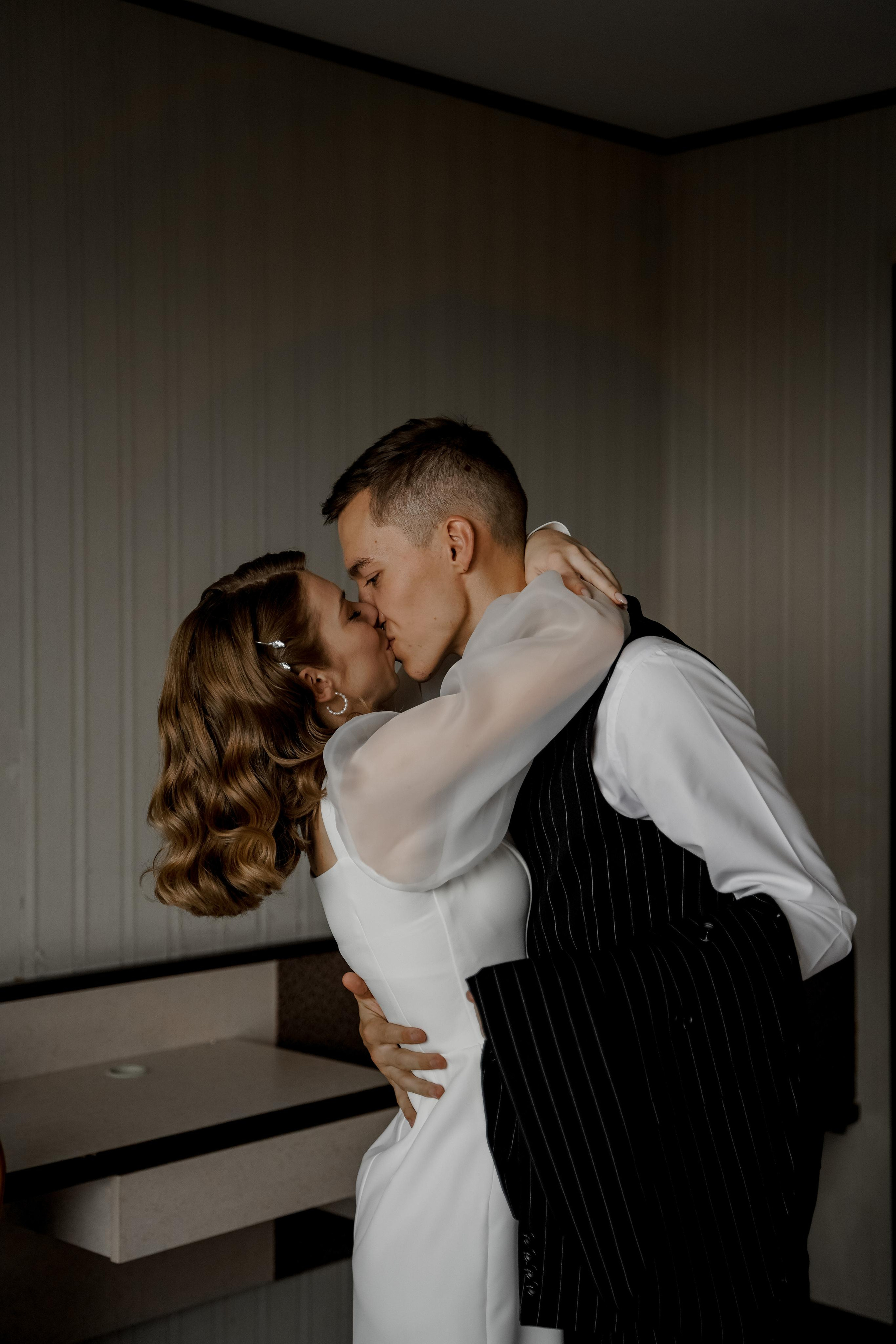 Екатерина и Матвей. Cosmos Hotel Moscow. Свадебный фотограф Марина Попова