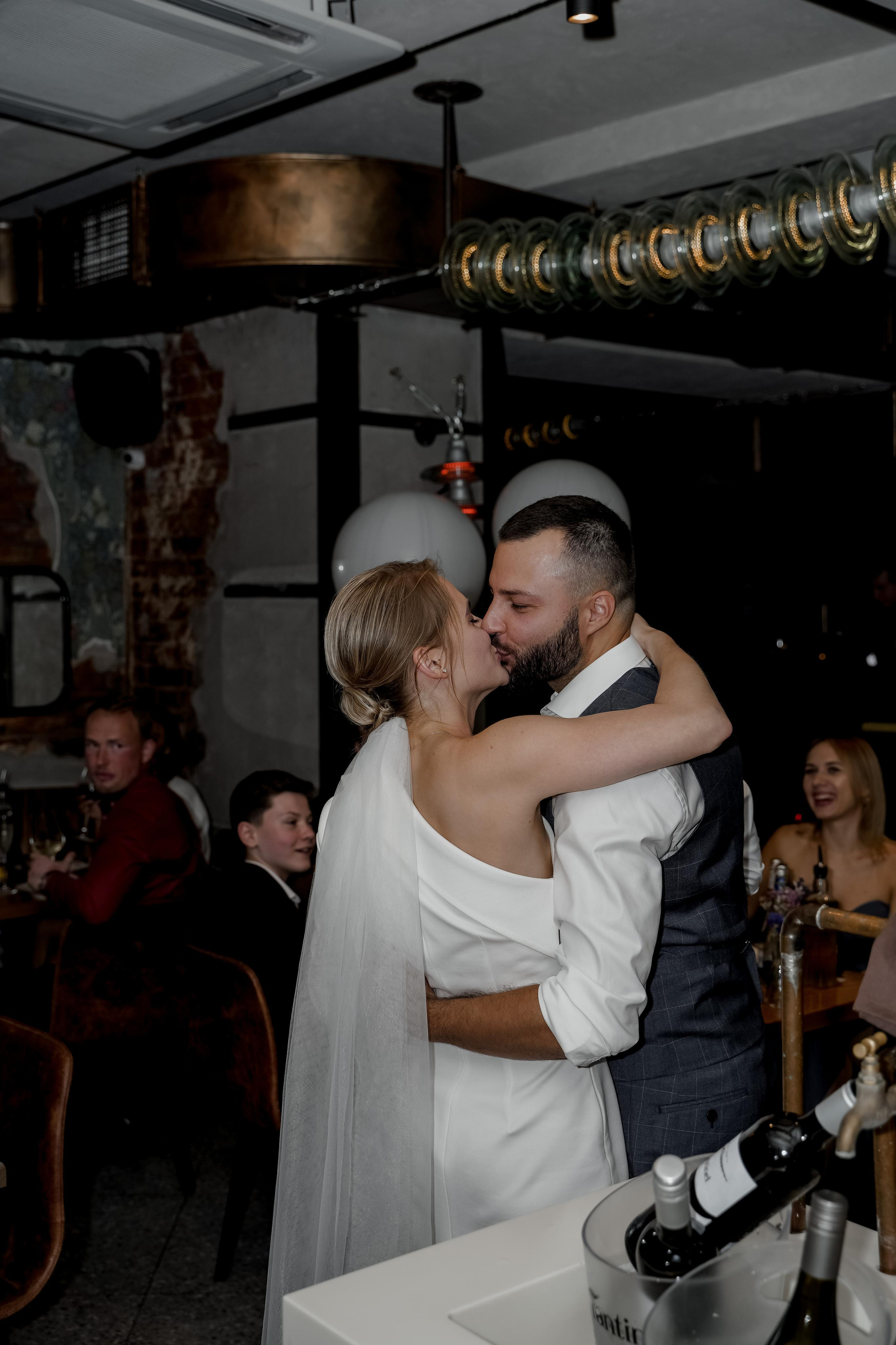 Дарья и Денис. Hyatt Regency Moscow Petrovsky park. Свадебный фотограф Марина Попова