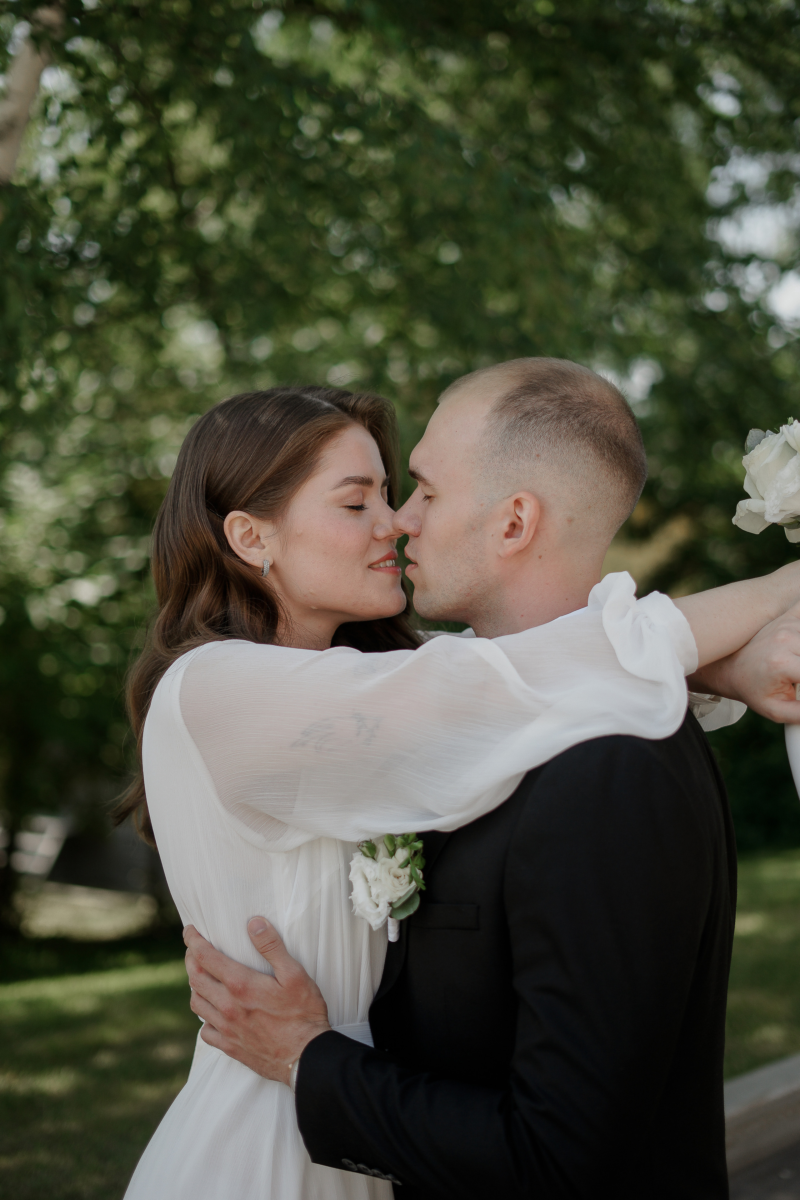 Екатерина и Никита. ВДНХ. Свадебный фотограф Марина Попова