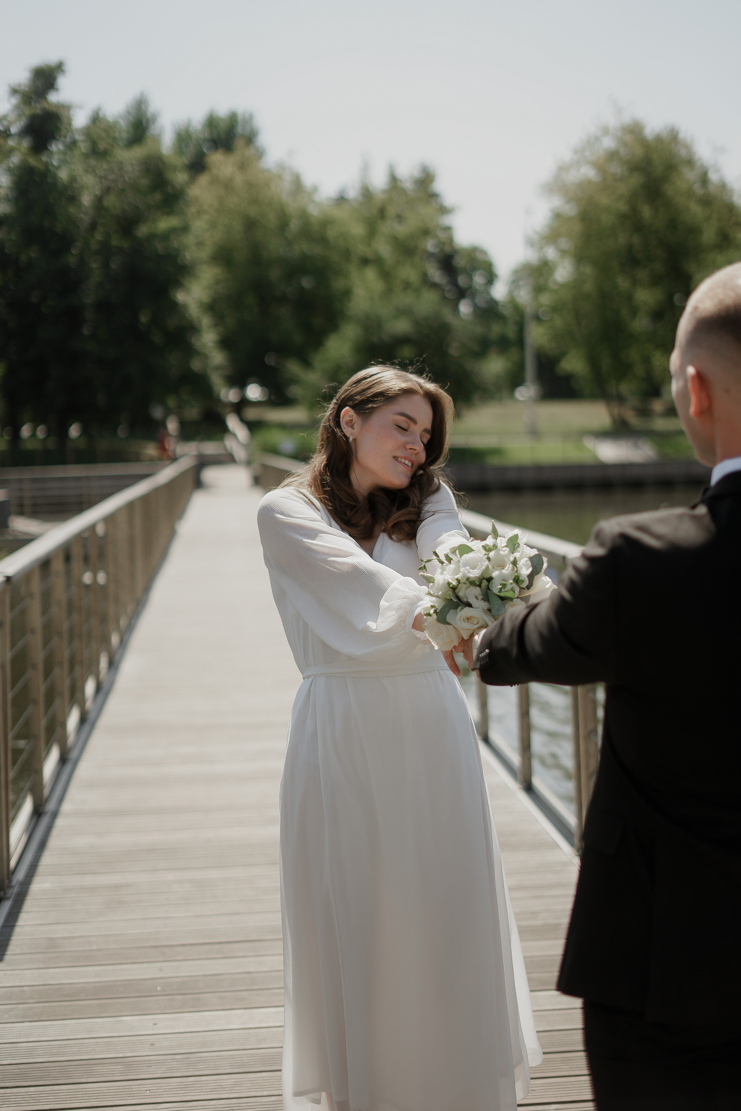 Екатерина и Никита. ВДНХ. Свадебный фотограф Марина Попова