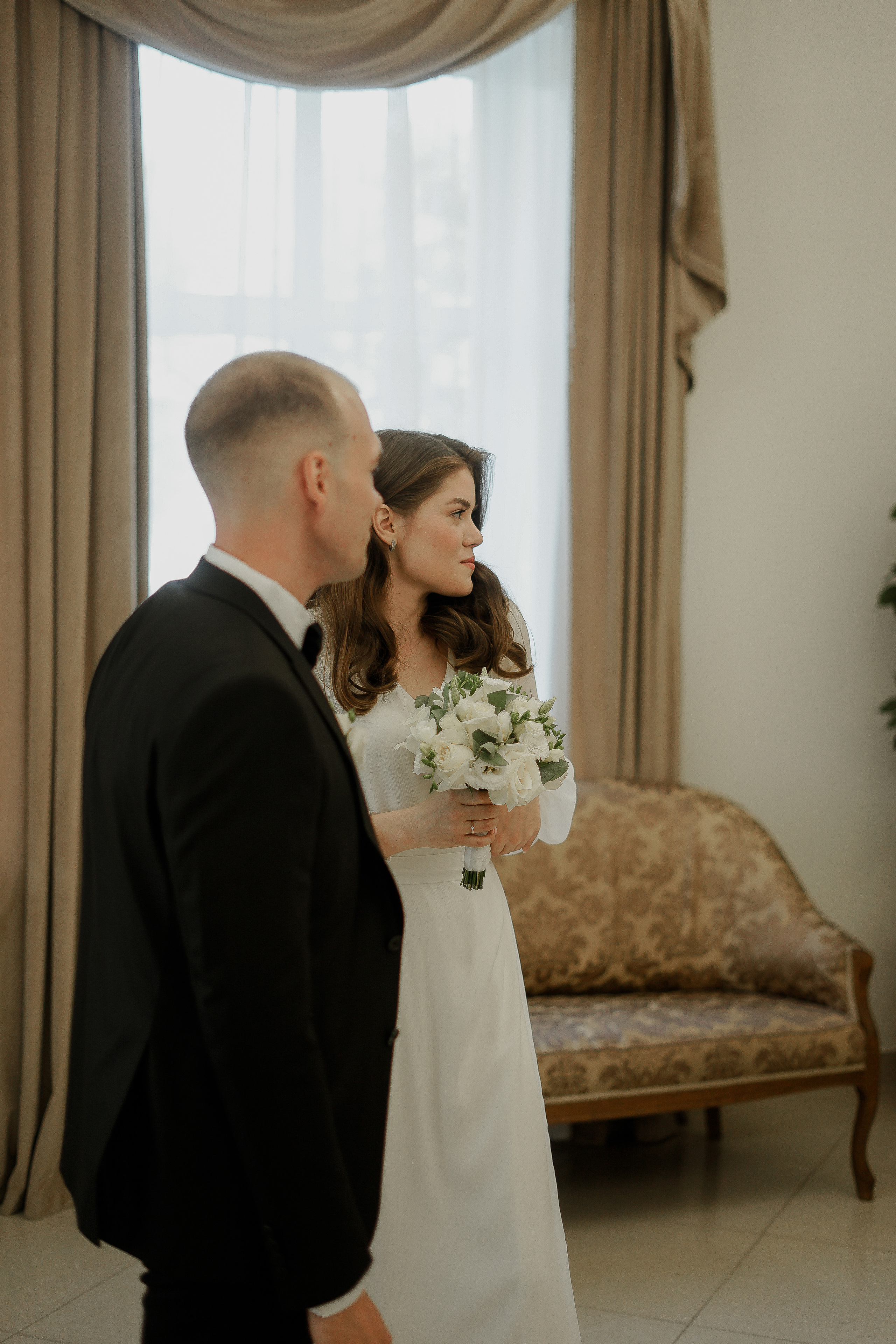 Екатерина и Никита. ВДНХ. Свадебный фотограф Марина Попова