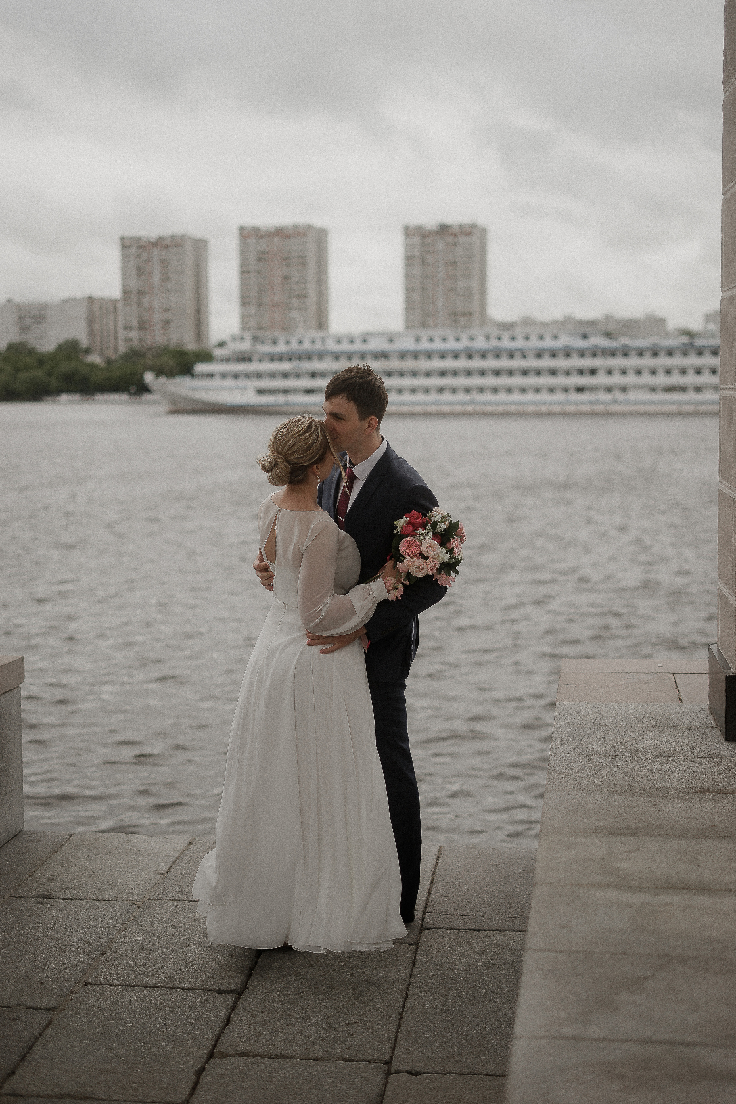 Анастасия и Александр. Северный Речной вокзал. Свадебный фотограф Марина Попова
