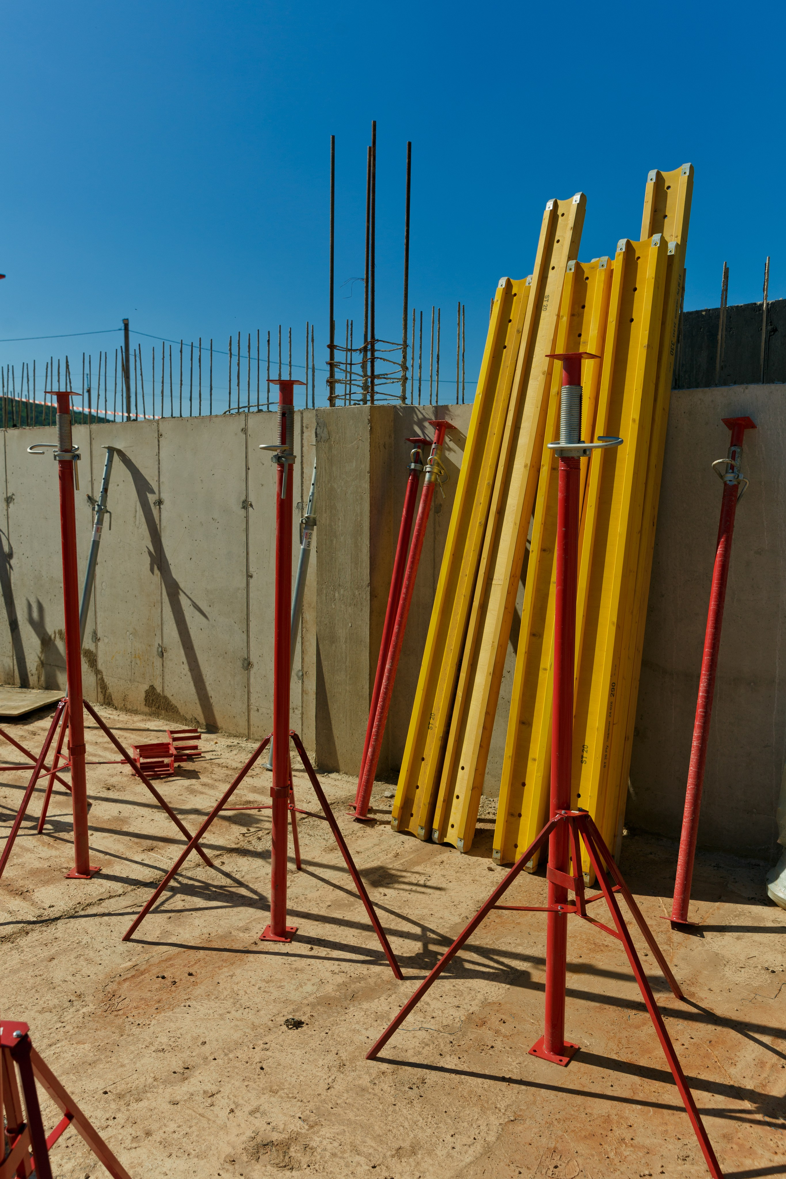 Строящиеся объекты в посёлке Жигалова. Свадебный фотограф Иркутск, репортажный фотограф Иркутск