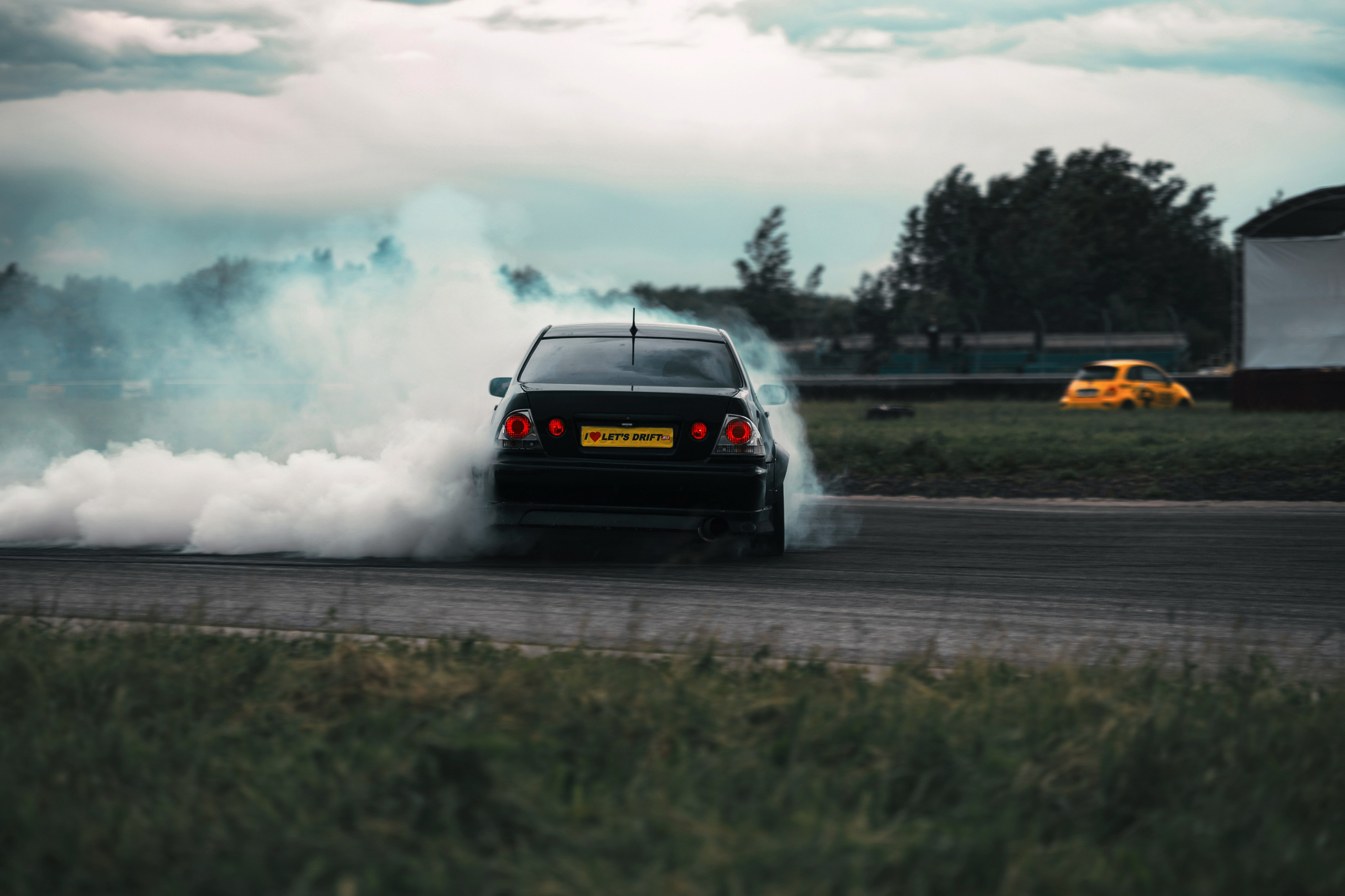 Фоторепортаж с «Больших Гонок» — дрифт, драг, звук