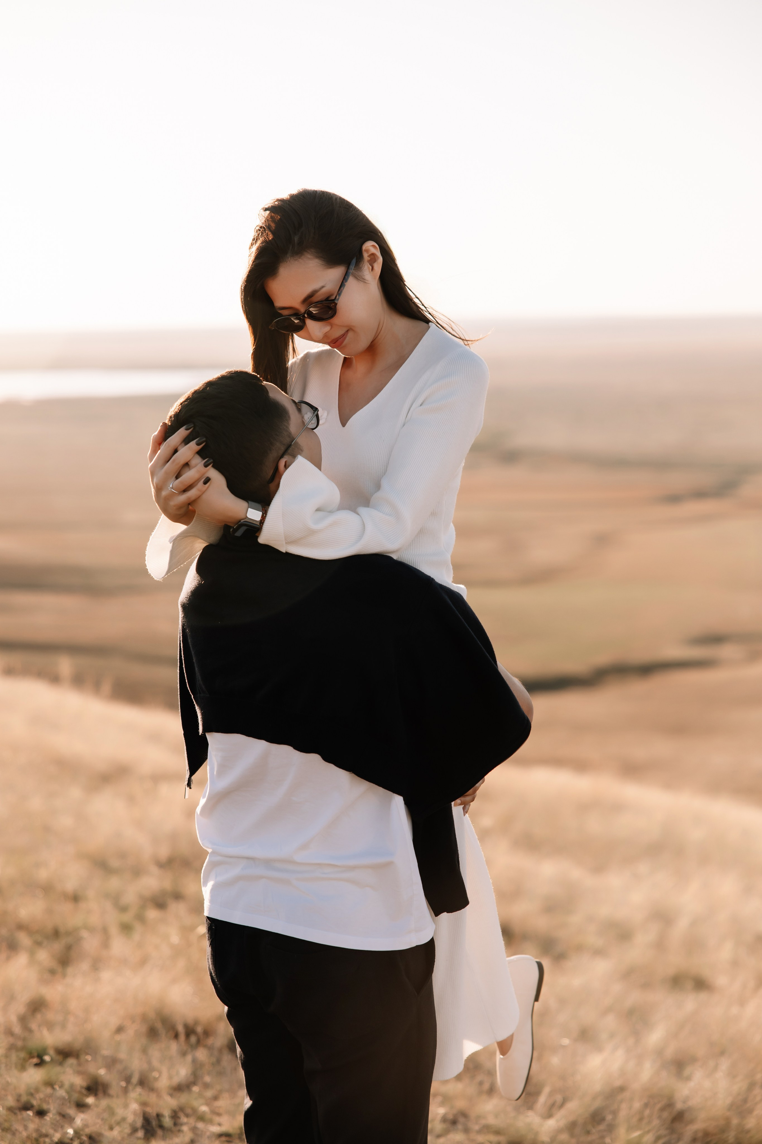 Предсвадебная фотосессия Нарана и Юлии. Свадебный и семейный фотограф в Элисте Лиджик Сарлов