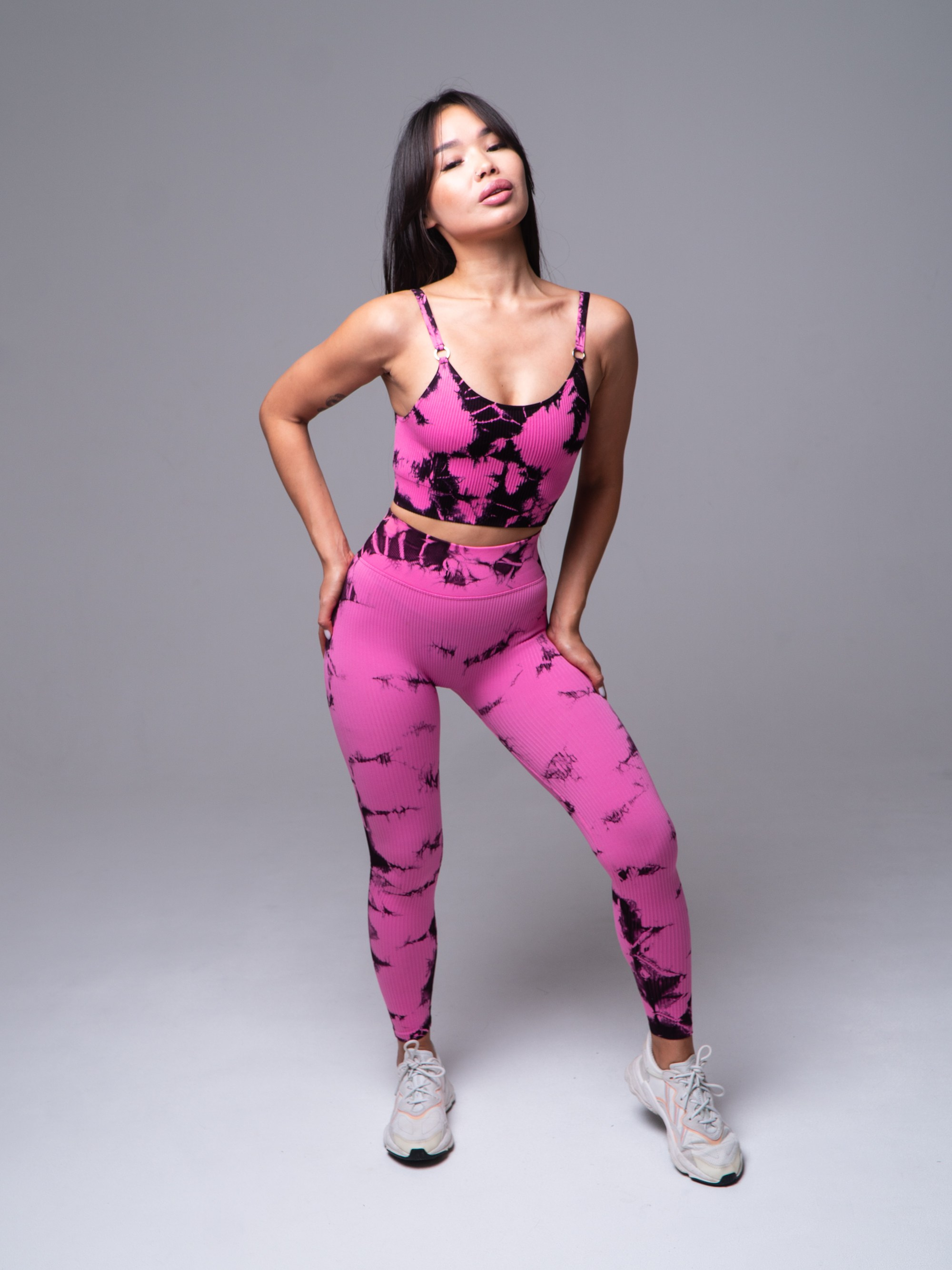 Модельная съемка. Фото для Маркетплейсов