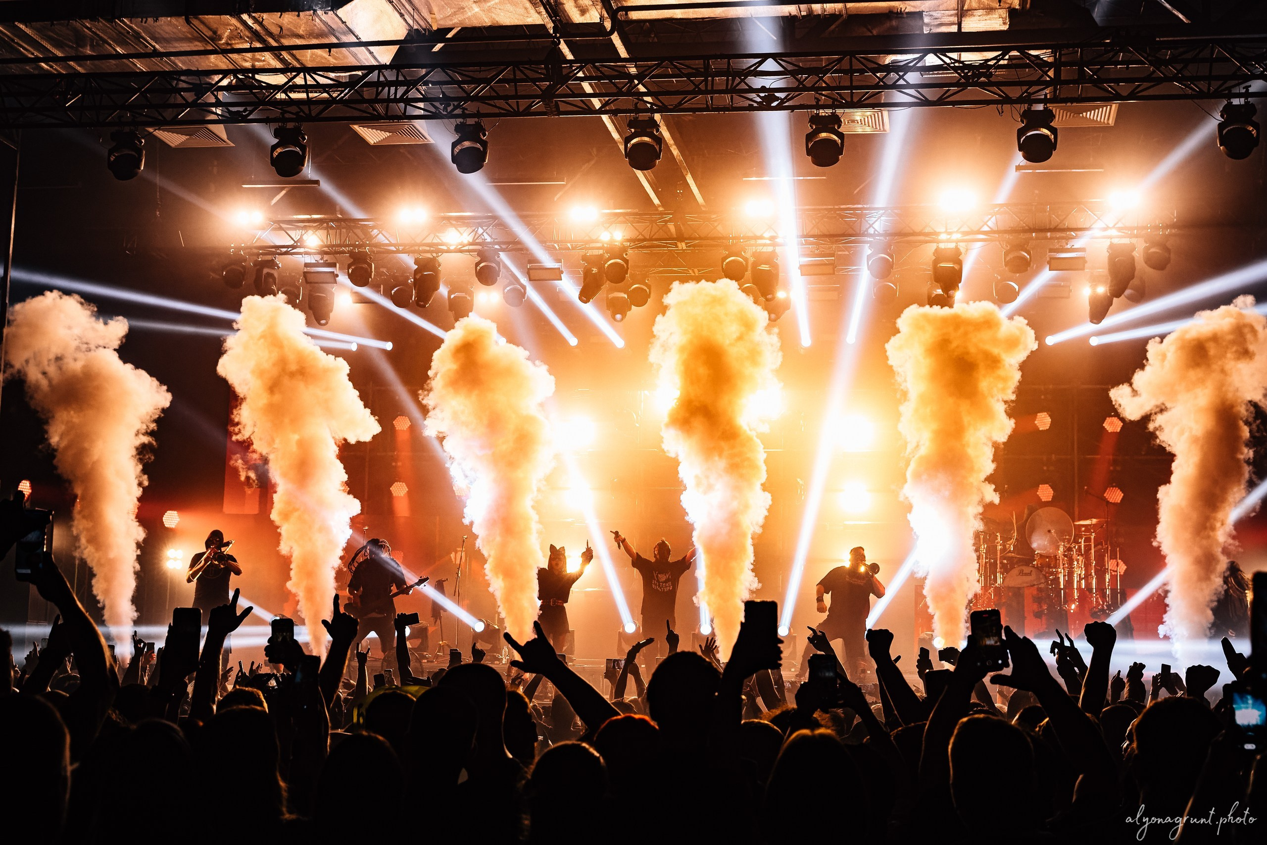 Пневмослон, фоторепортаж СПб, A2,17.10.2025. Алена Адрианова: фотограф в Санкт-Петербурге