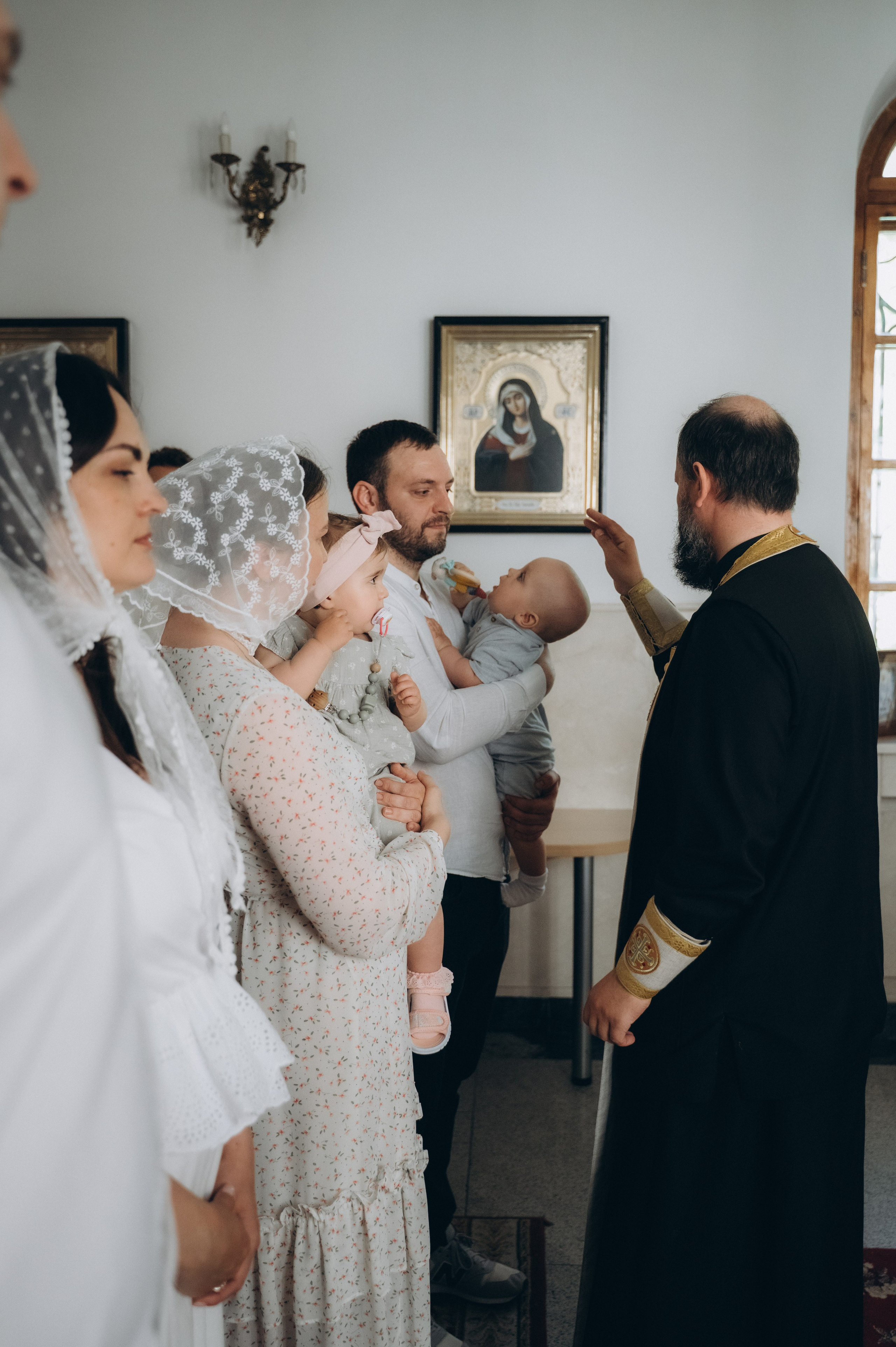 Крещение Мии и Льва. Семейный фотограф в Минске Дарья Дреко