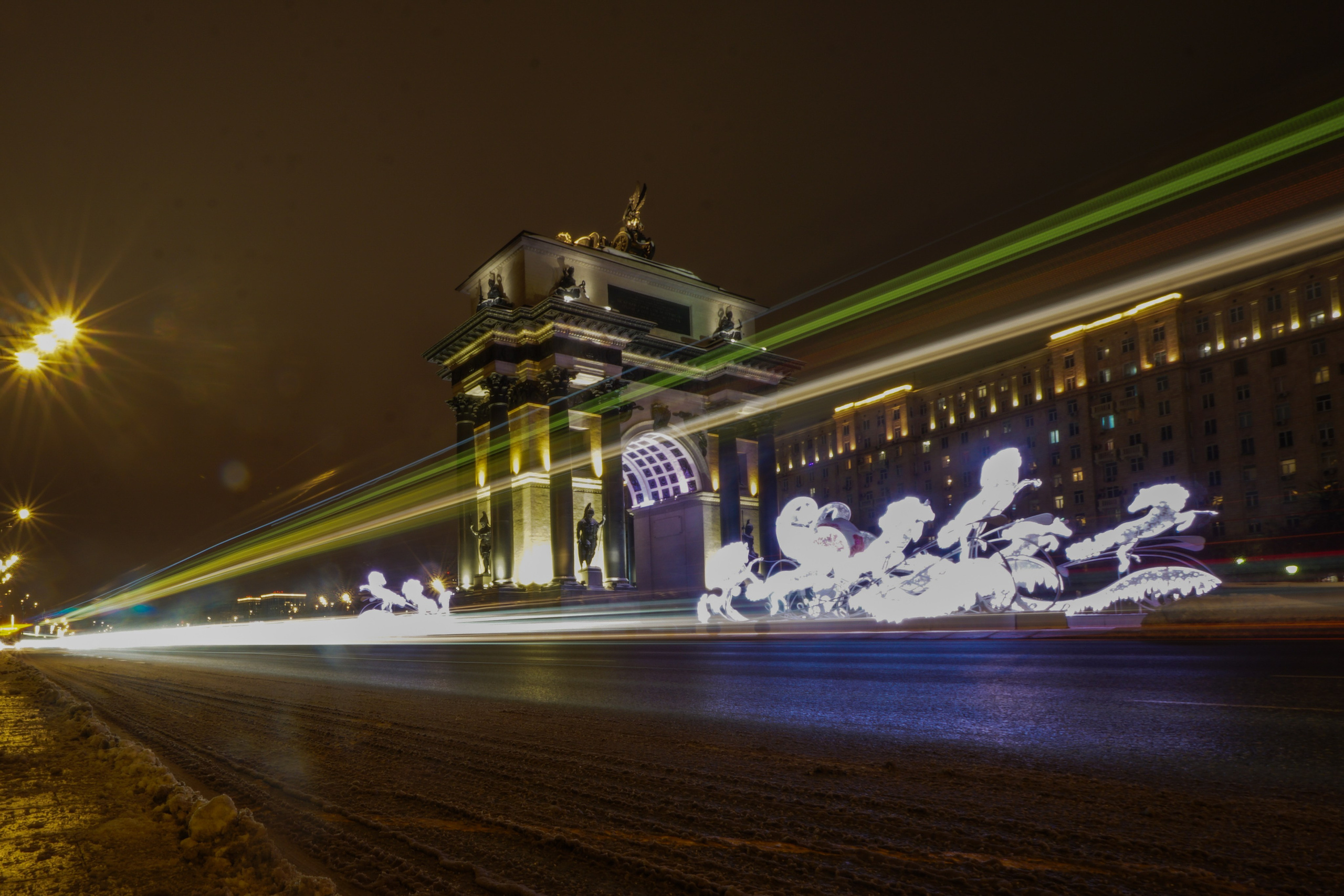 Стрит‑фото: жизнь города в кадре — реальные моменты. FM Media Сrew. Репортажные фото и видео