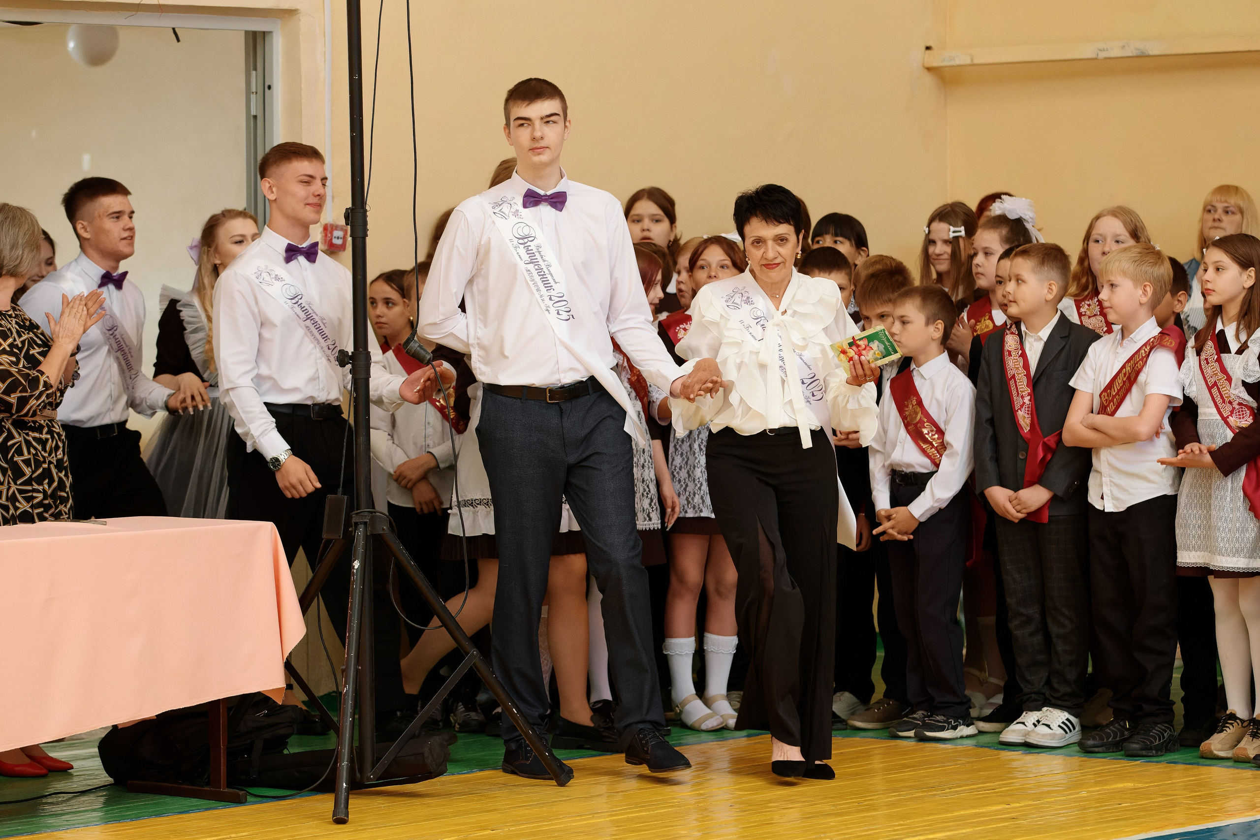 Последний звонок Школа № 42. Семейный фотограф — Макс Белогрудов