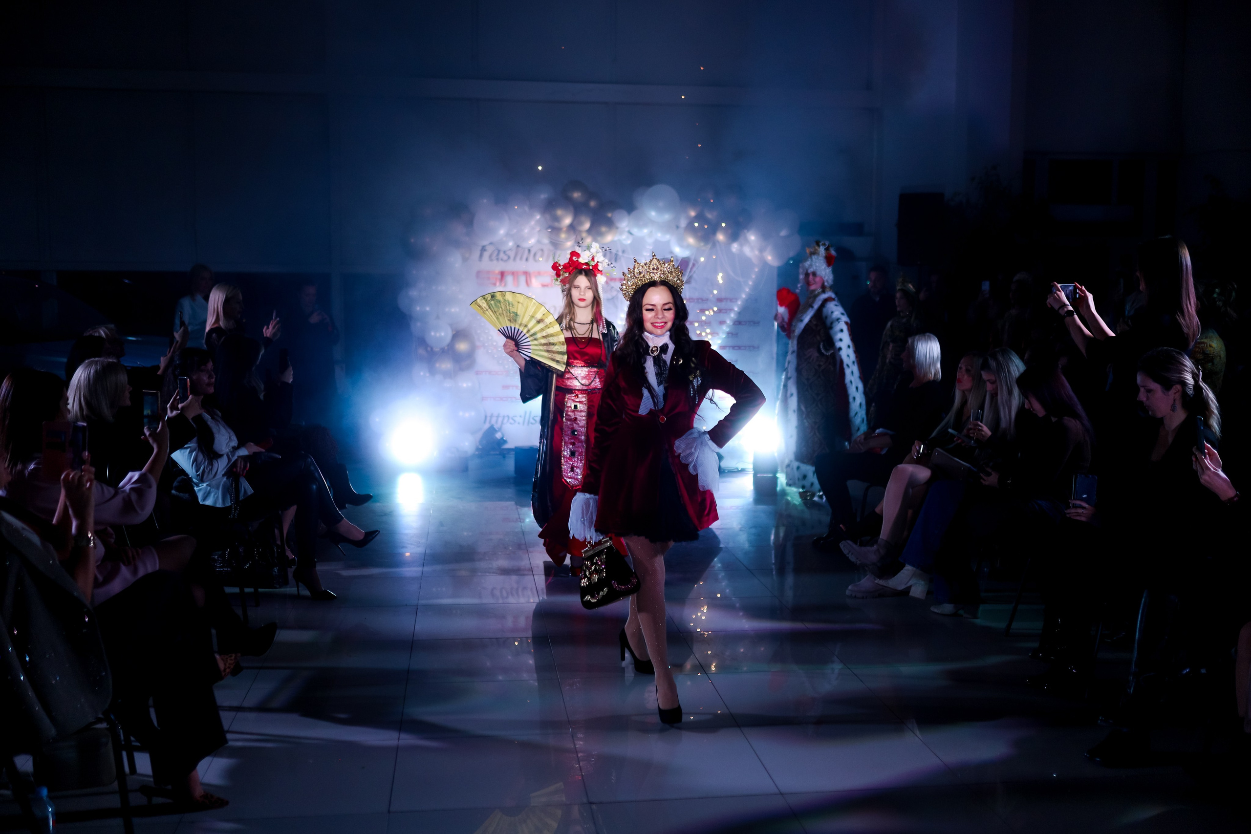 Показ коллекции Жанны Стеклянниковой — Omoda/SMOOTH