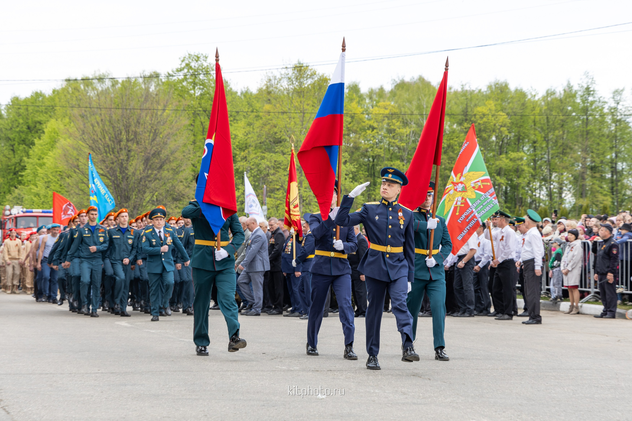 Фотосъёмка Дня Победы 2025 в Городце | Репортаж от KitPhoto. Фотограф Нижний Новгород Мария Китаева