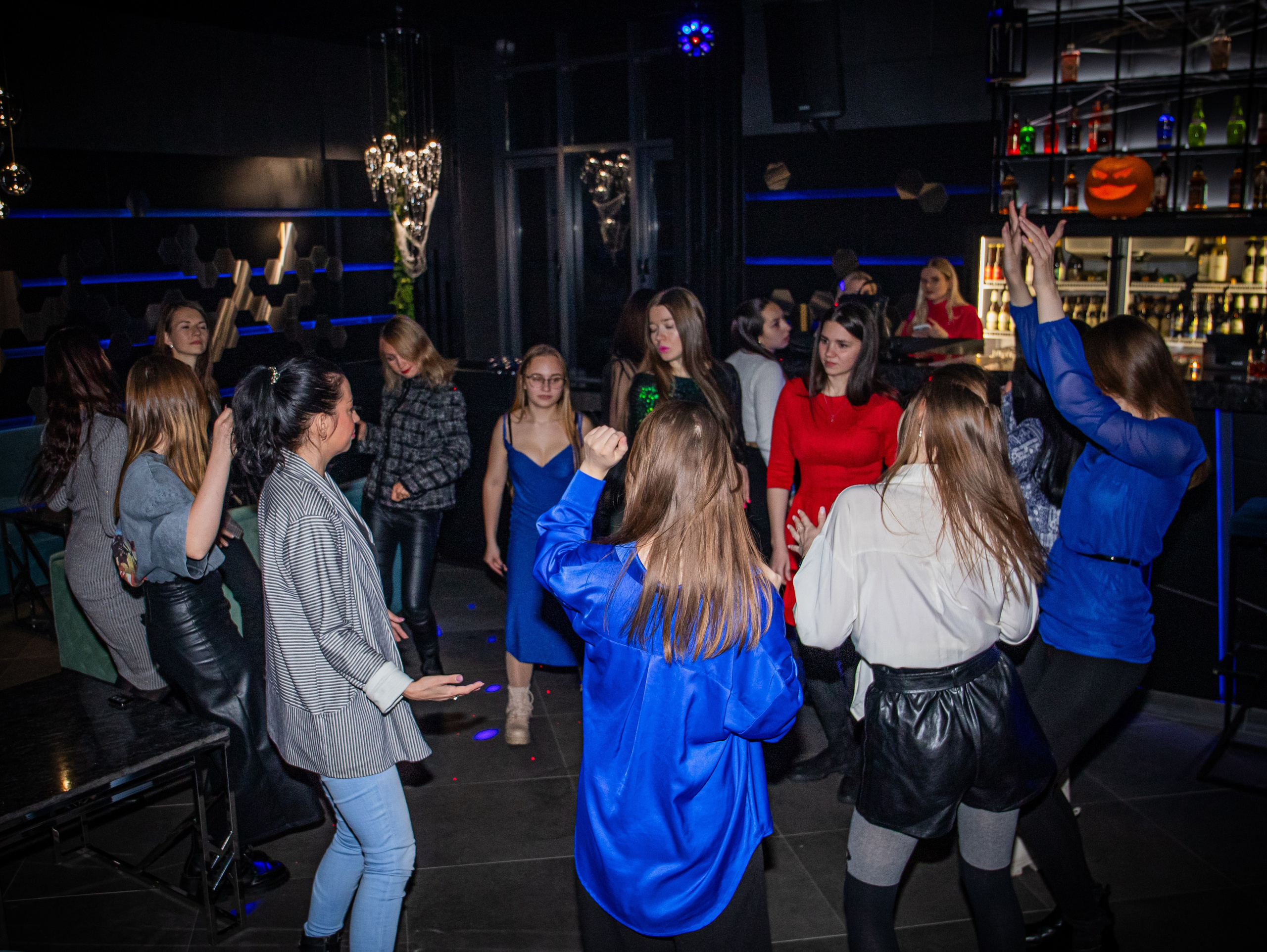 Открытие кальян-бара. Свадебный и семейный фотограф в Москве Мила Широких