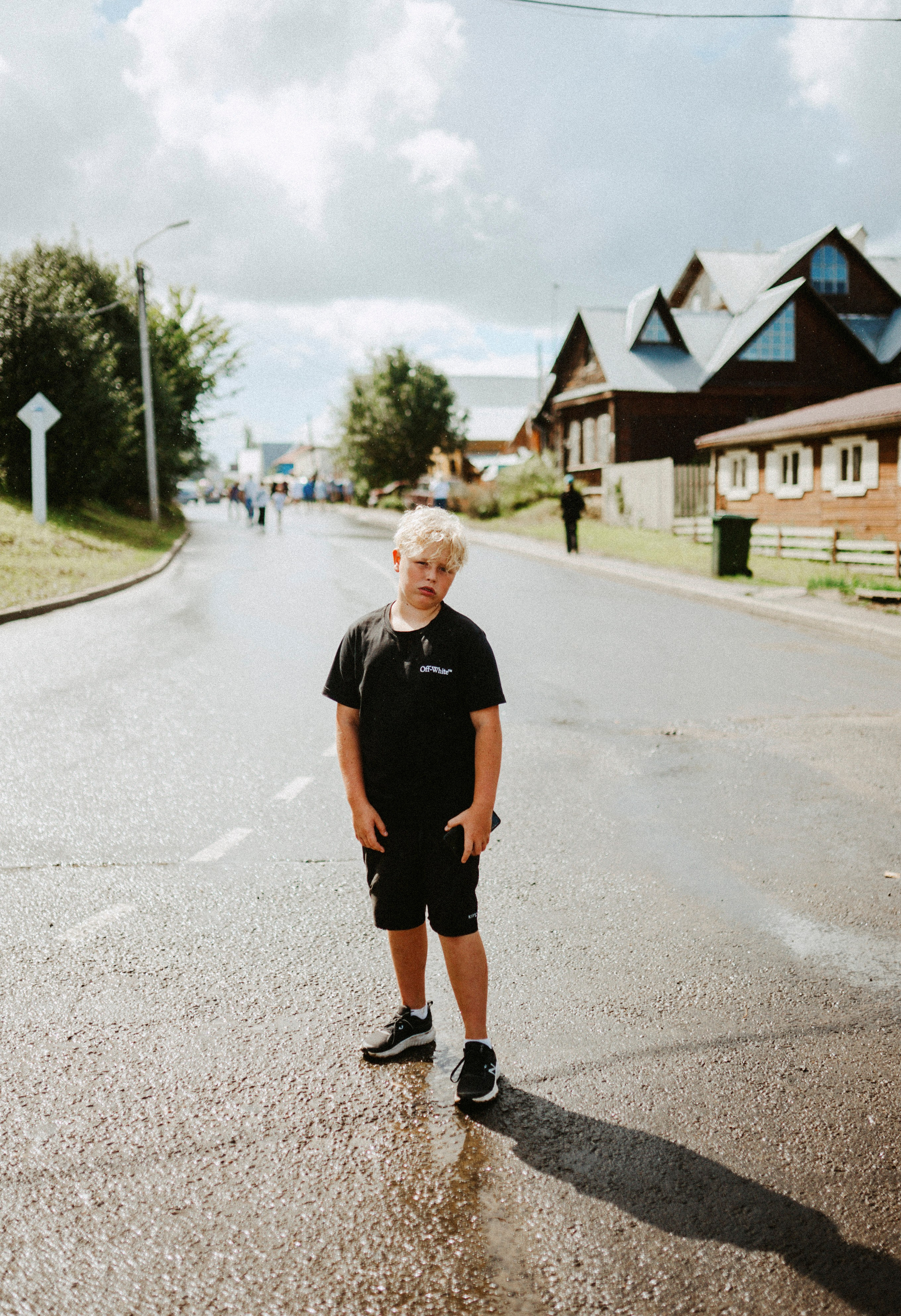 2024. Стрит-фотография, полная абсурда, идиотизма и красоты