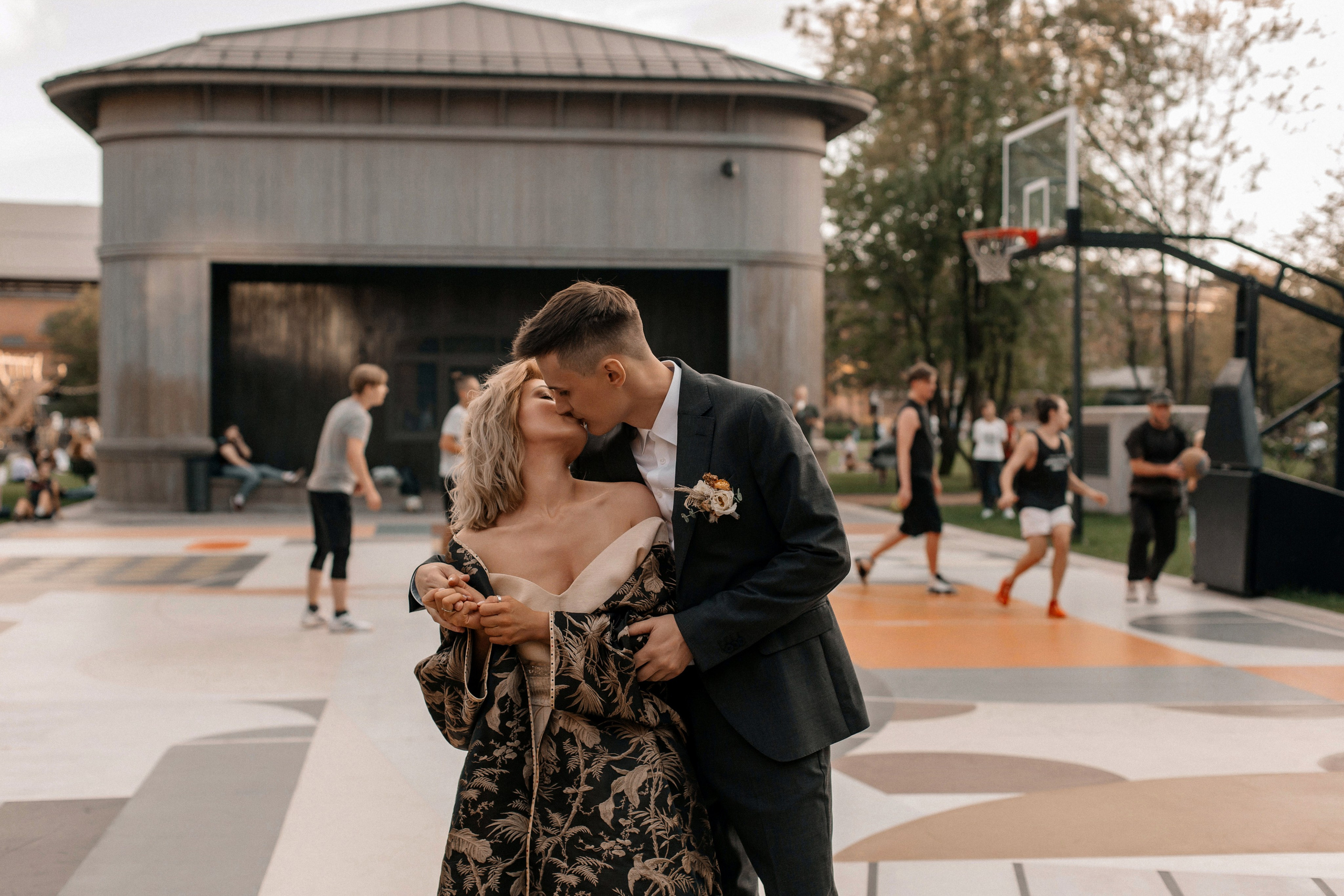 Свадьба для двоих с прогулкой в Выборге. Свадебный фотограф в Санкт-Петербурге Вика Стукачева