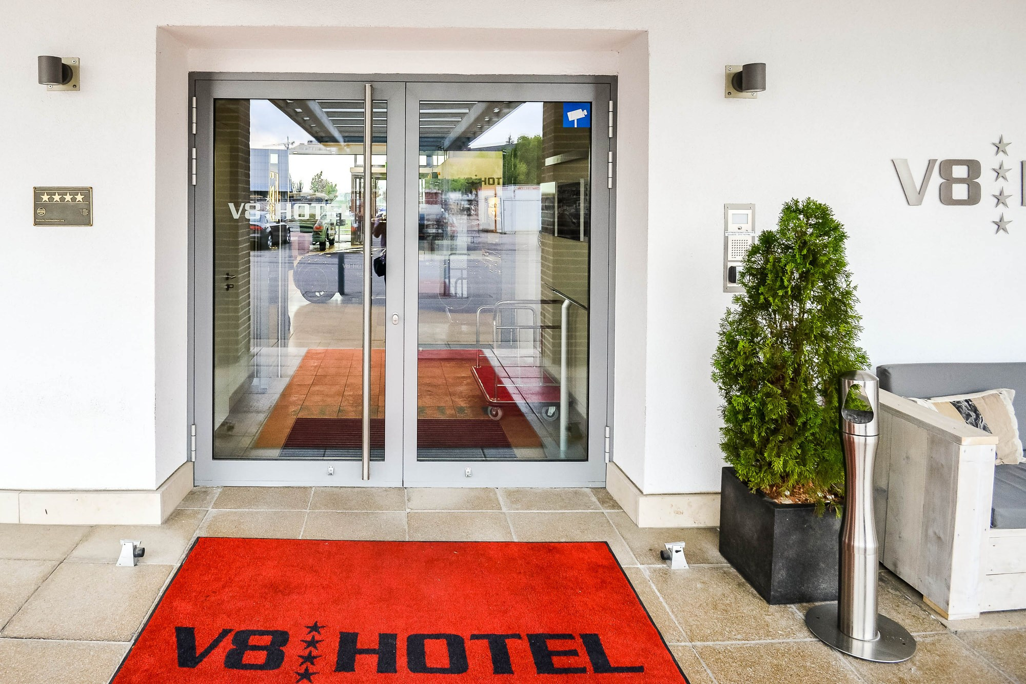 V8 Hotel Motorworld (Германия 2016). Репортажный фотограф в Минске. Алексей Матюшков