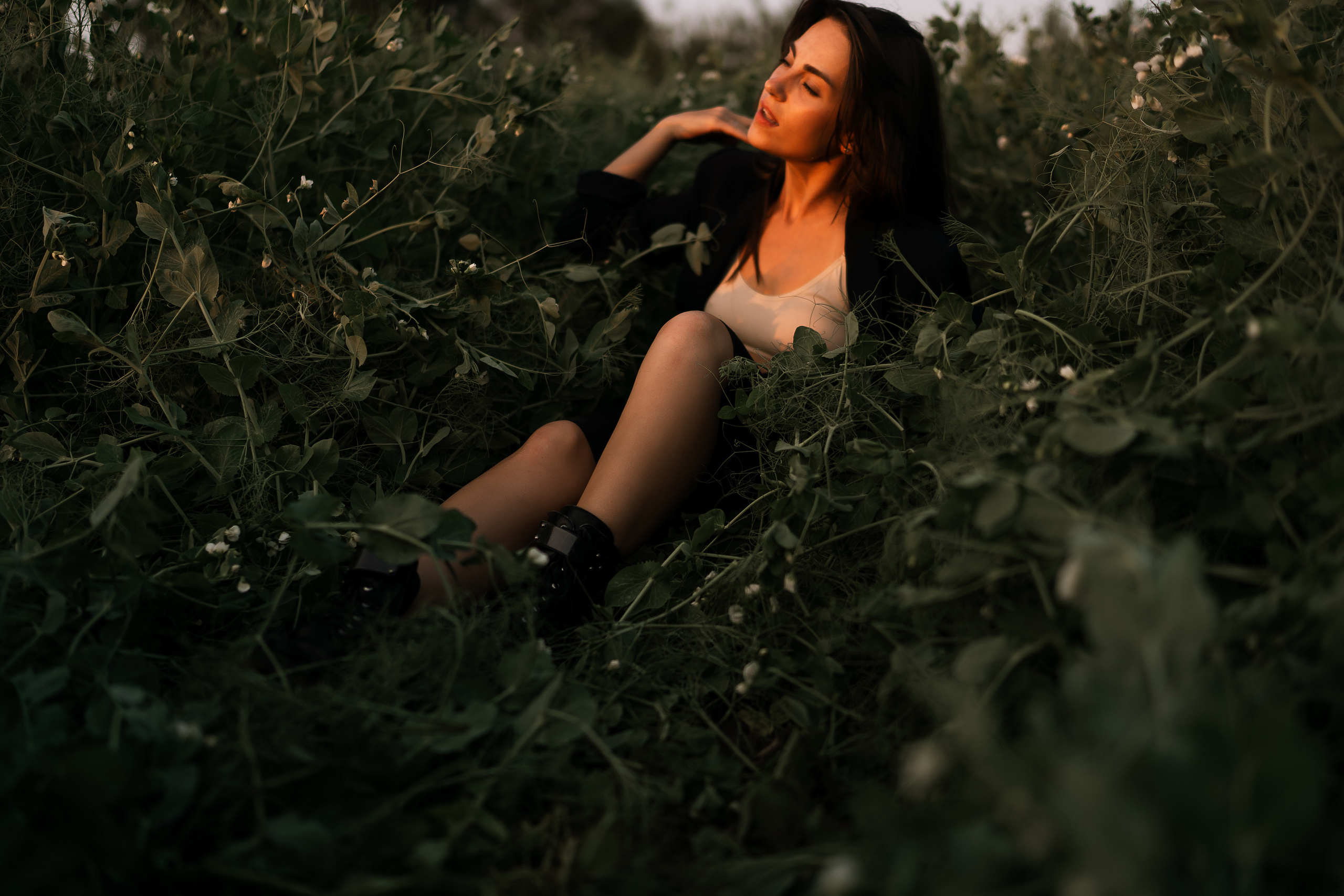 Жаркий июньский вечер. Искренний фотограф