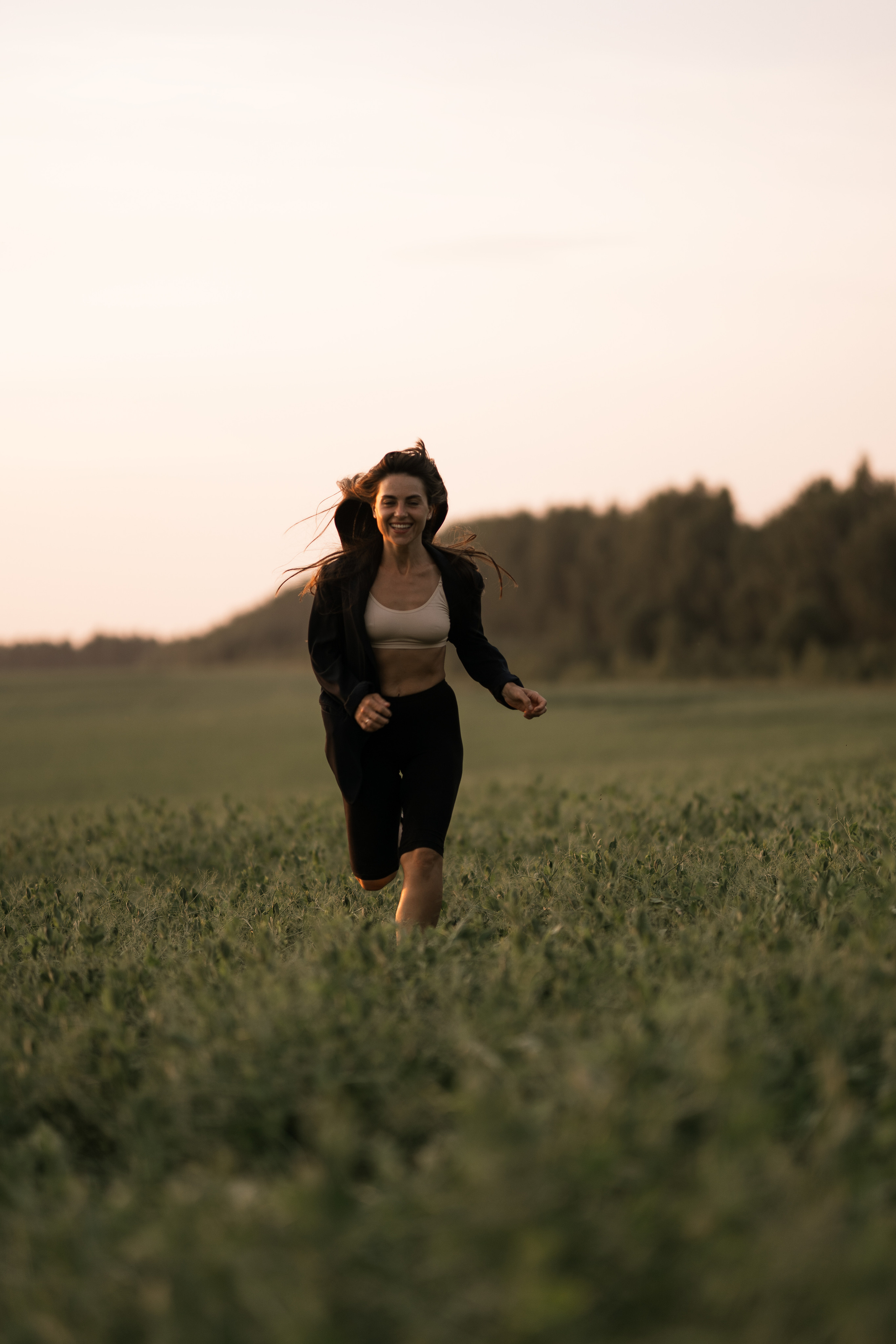 Жаркий июньский вечер. Искренний фотограф