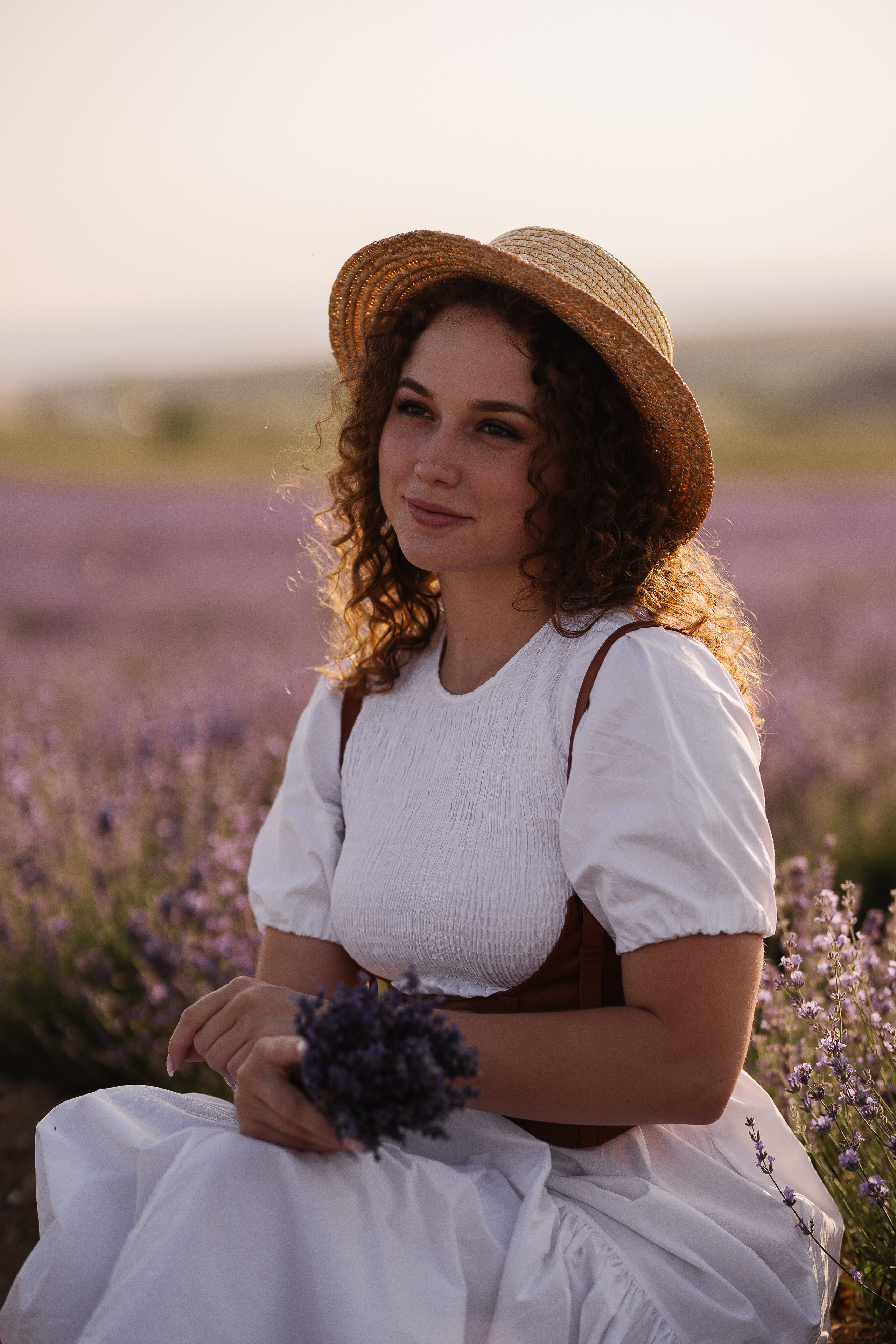 Девушка в лаванде пос. Тургеневка Крым (модель Ксения Лен). Искренний фотограф