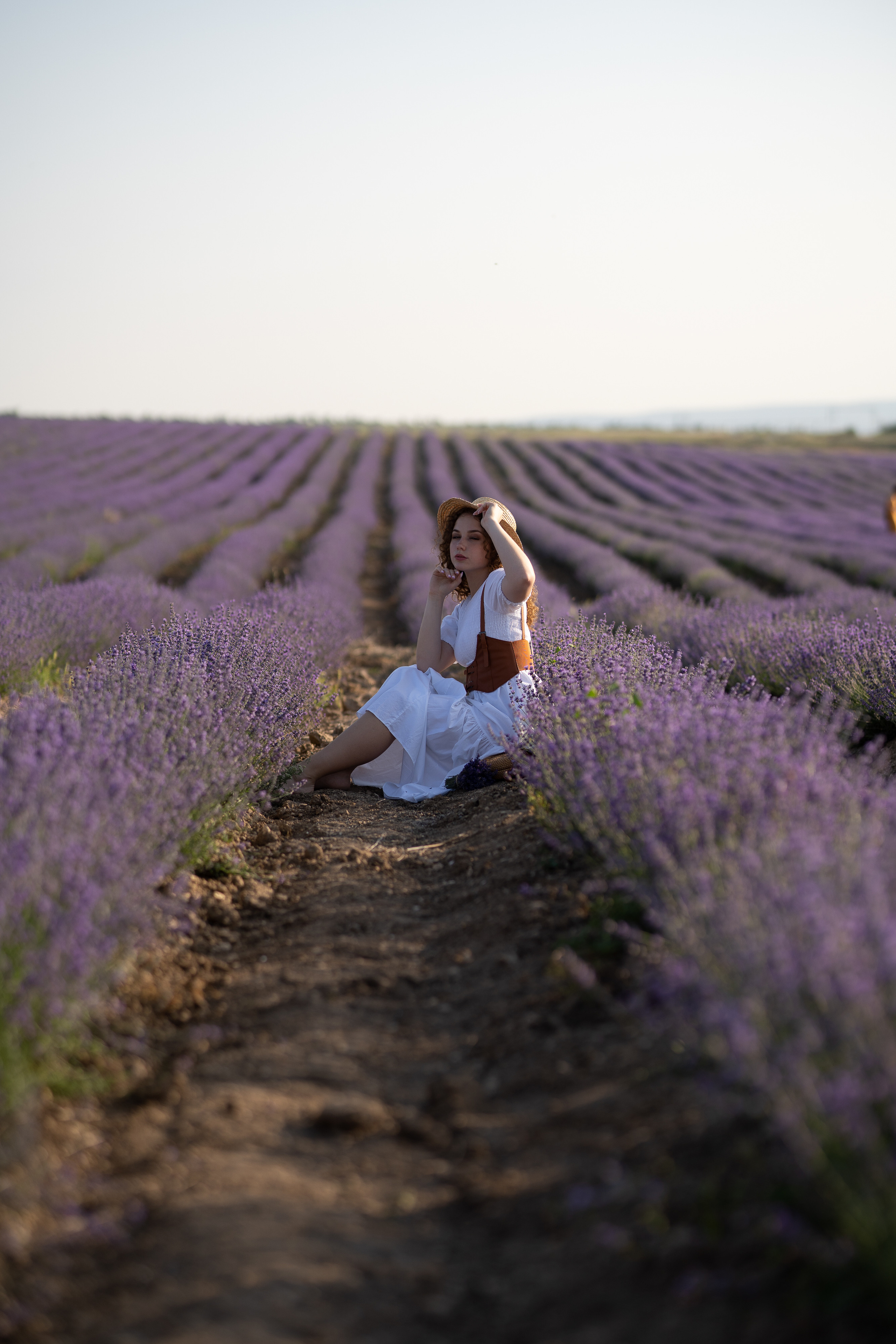 Девушка в лаванде пос. Тургеневка Крым (модель Ксения Лен). Искренний фотограф