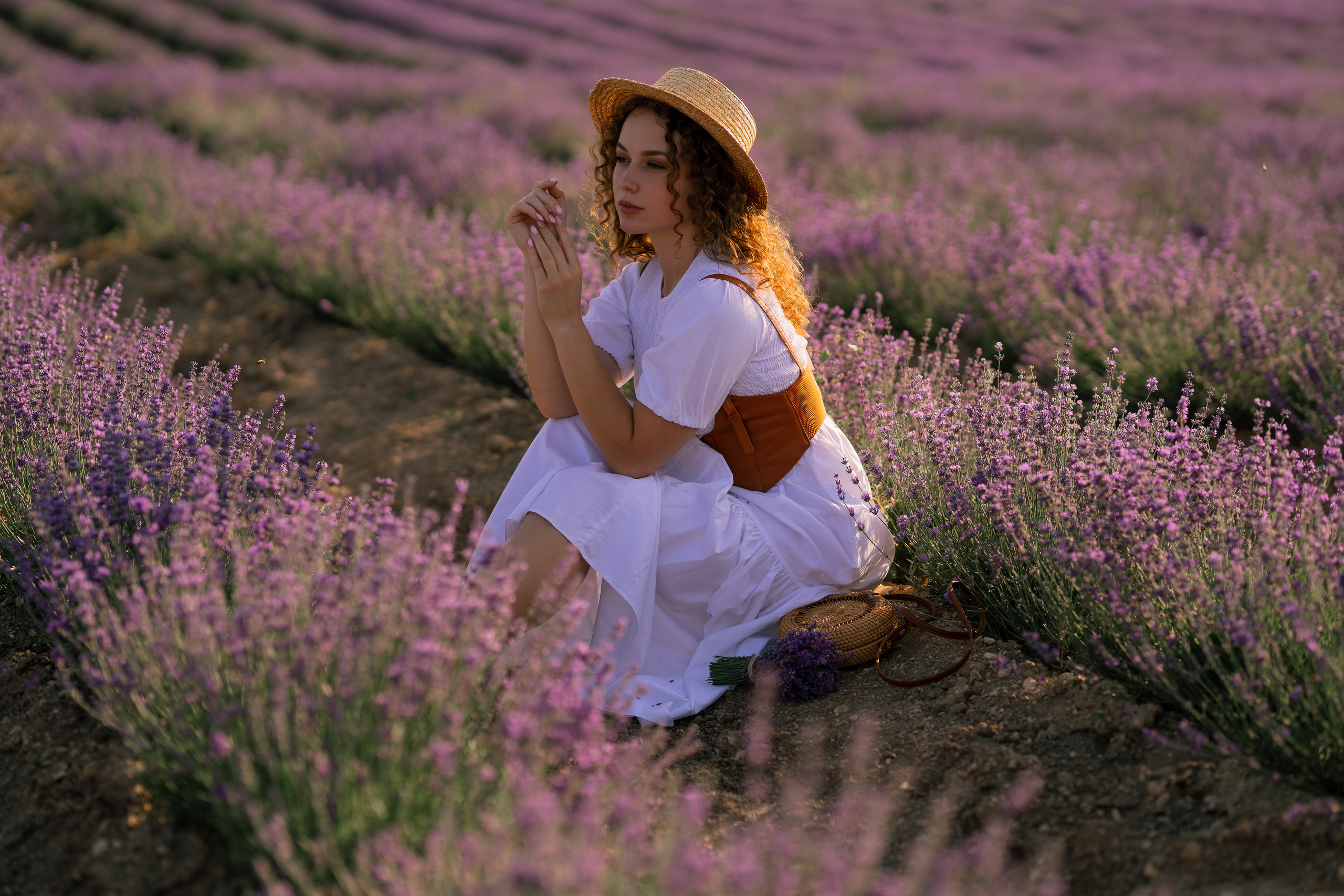 Девушка в лаванде пос. Тургеневка Крым (модель Ксения Лен). Искренний фотограф