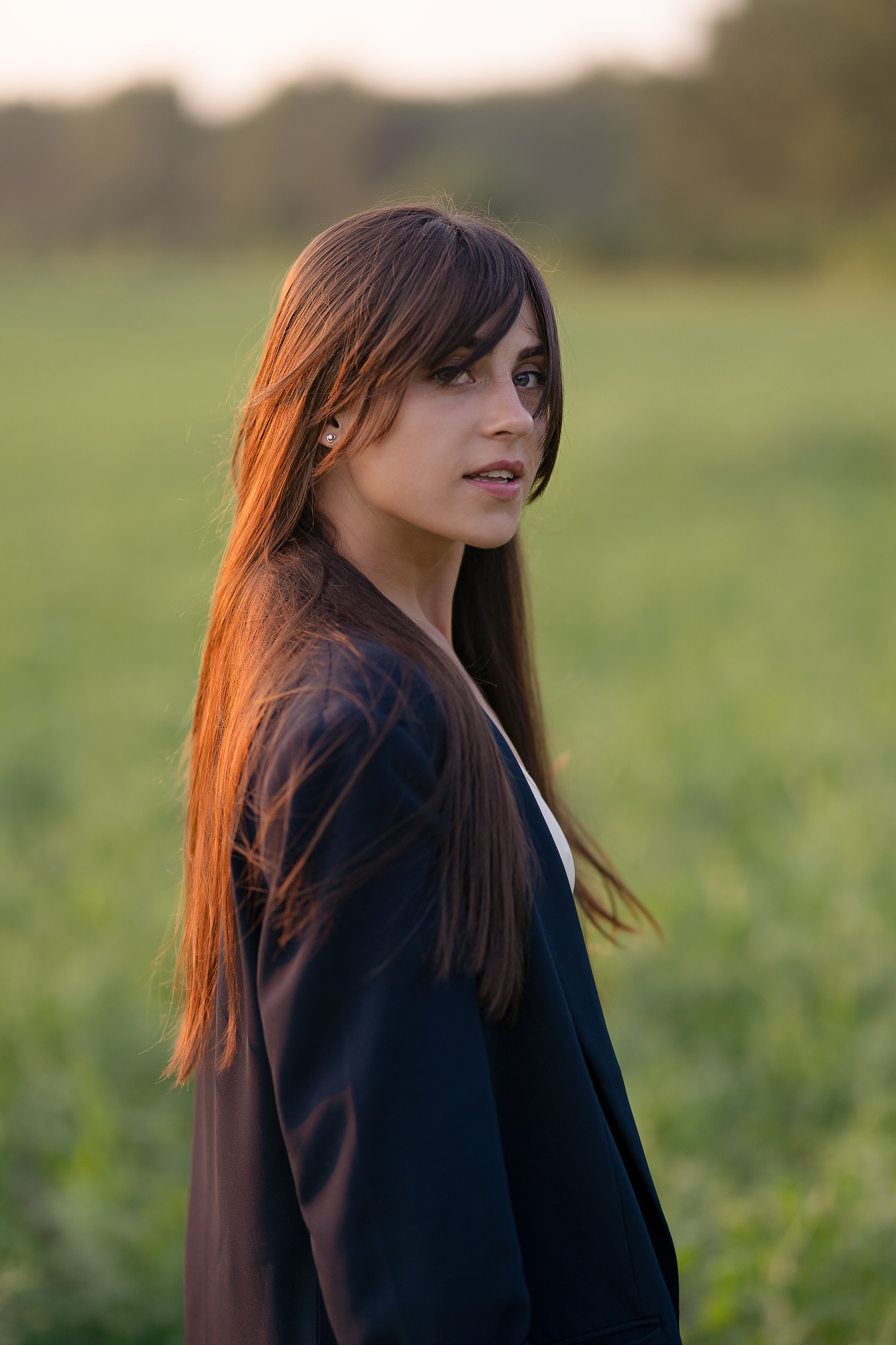 Жаркий июньский вечер. Искренний фотограф