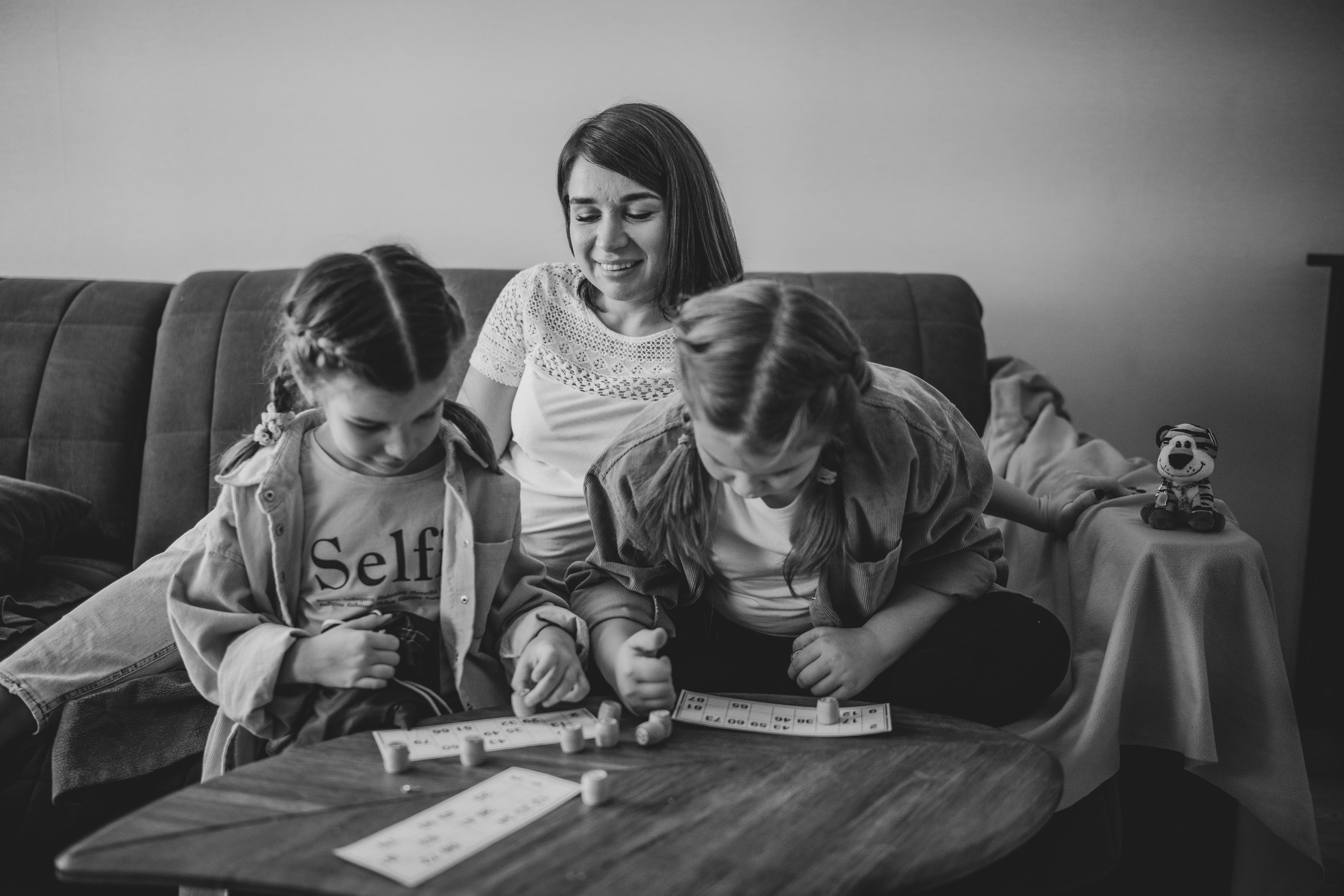 Таня, Вика и Алиса и кот Марс. Искренний фотограф