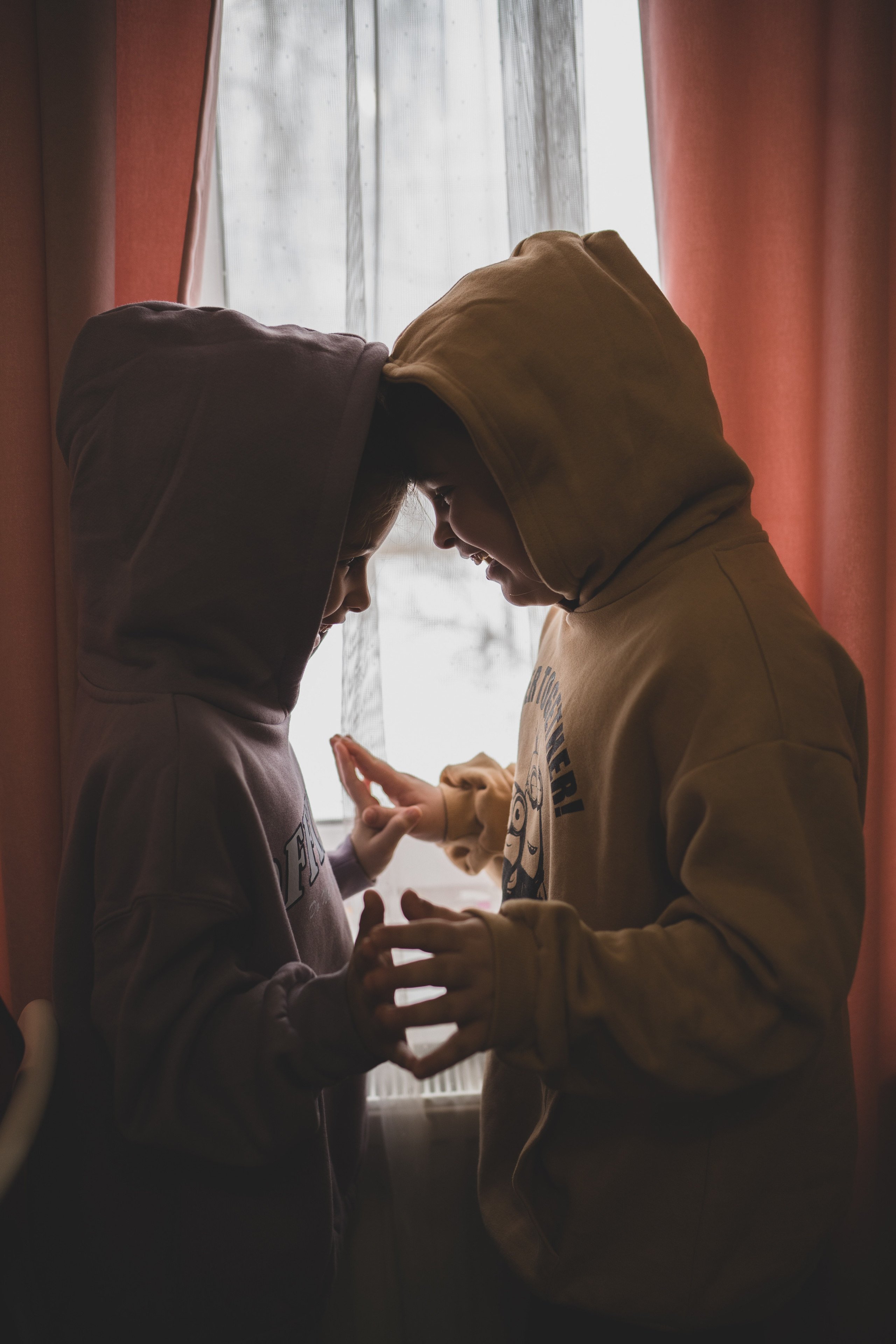 Семейная фотоистория Тани, Вики&Алисы. Искренний фотограф