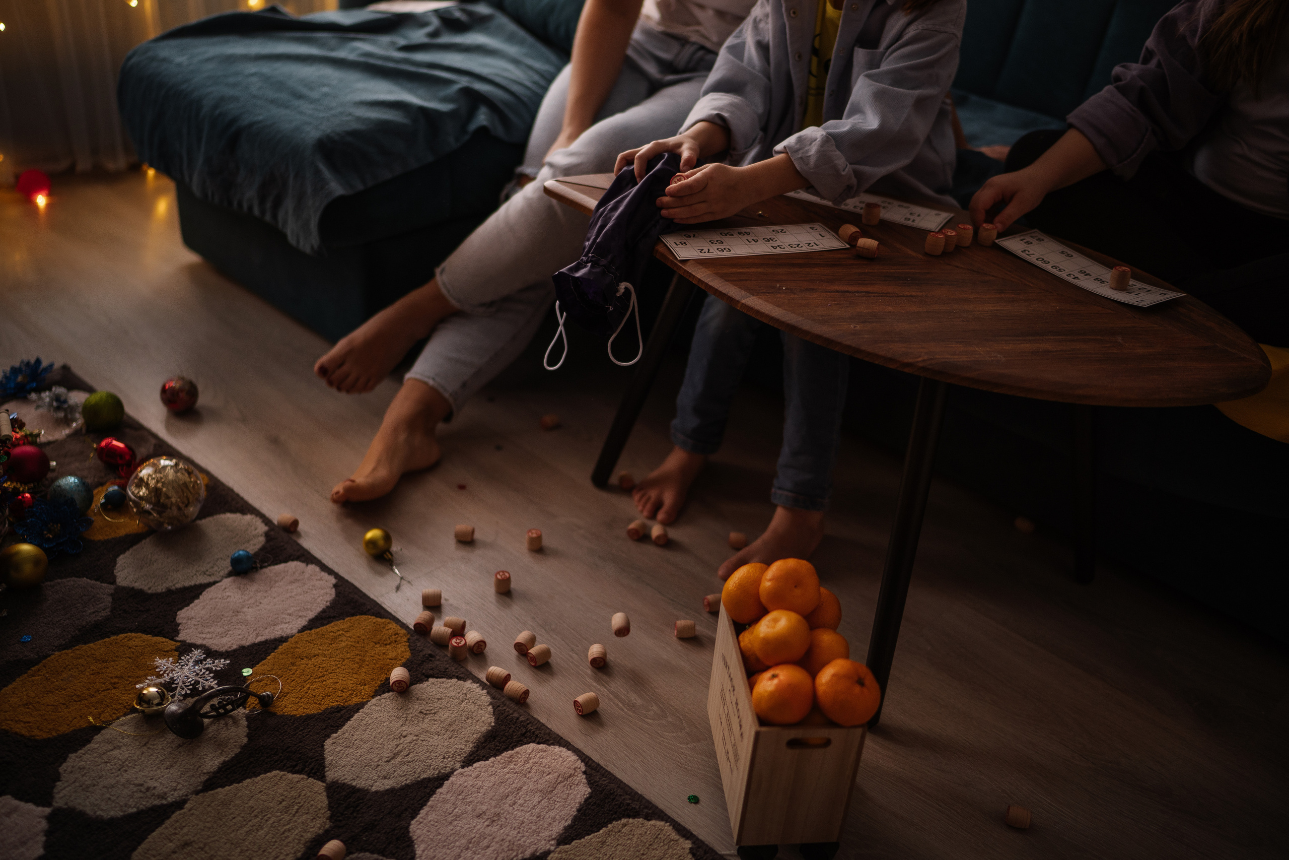 Таня, Вика и Алиса и кот Марс. Искренний фотограф