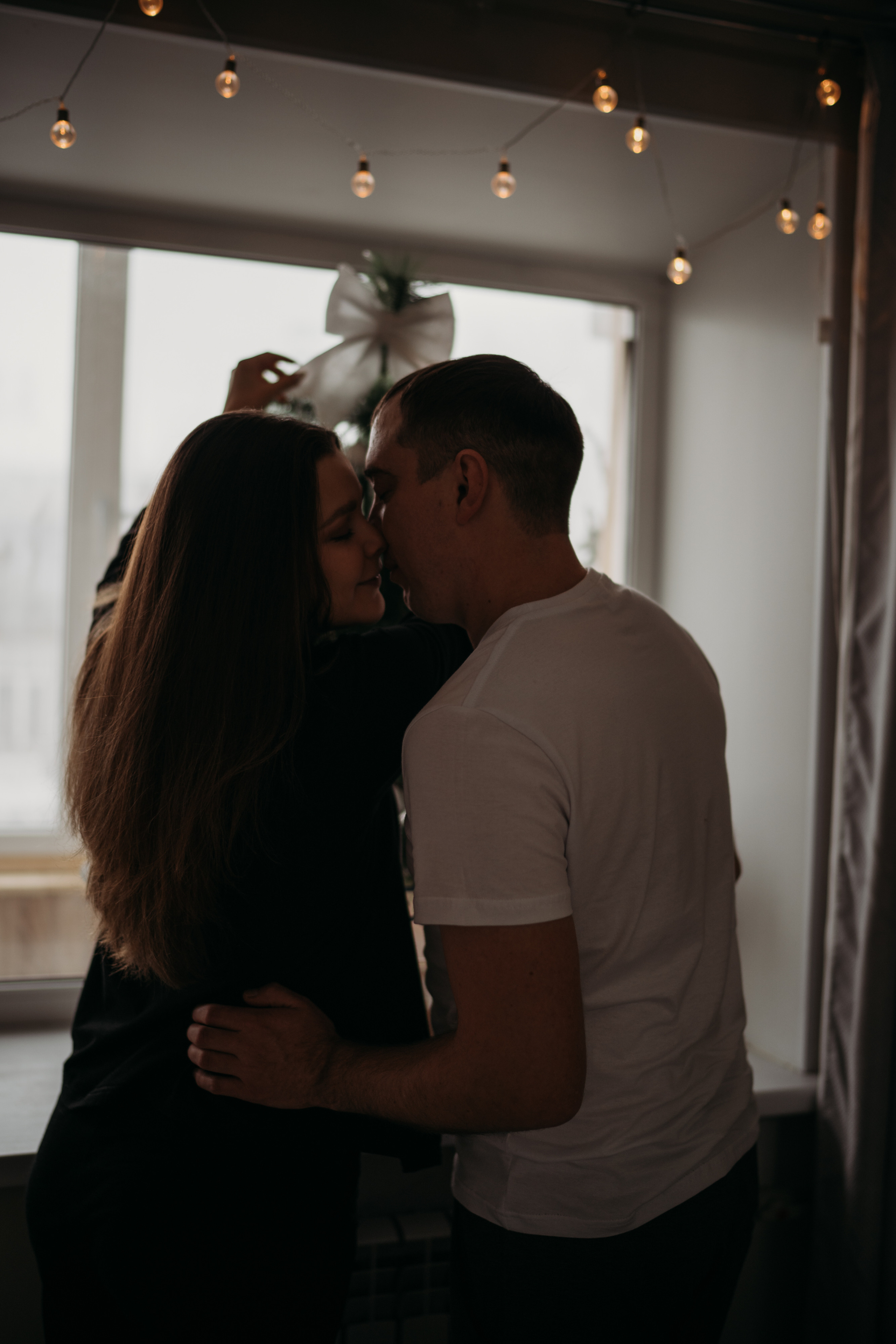 Вероника и Антон в приближении Нового года и самого важного события. Искренний фотограф