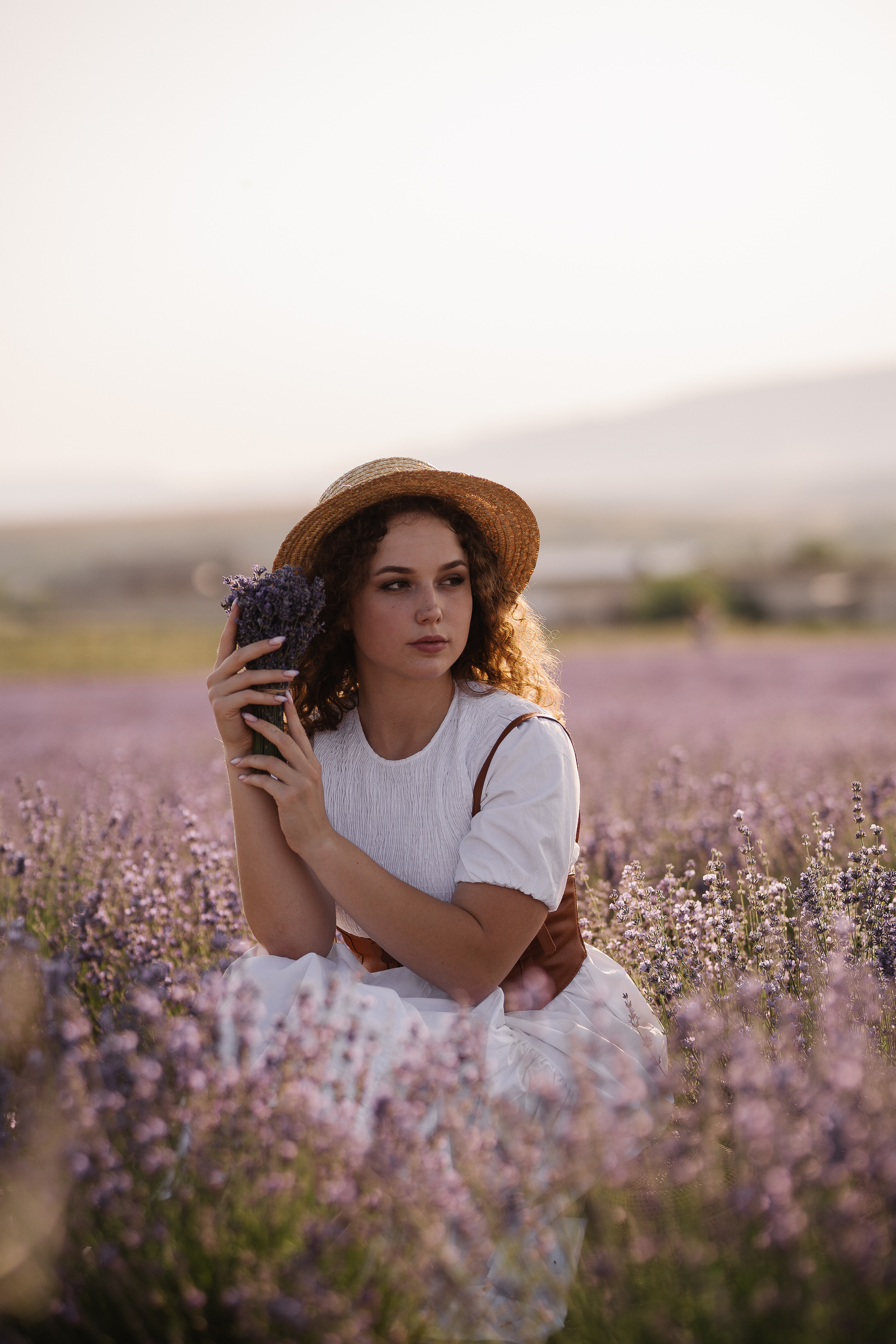 Девушка в лаванде пос. Тургеневка Крым (модель Ксения Лен). Искренний фотограф