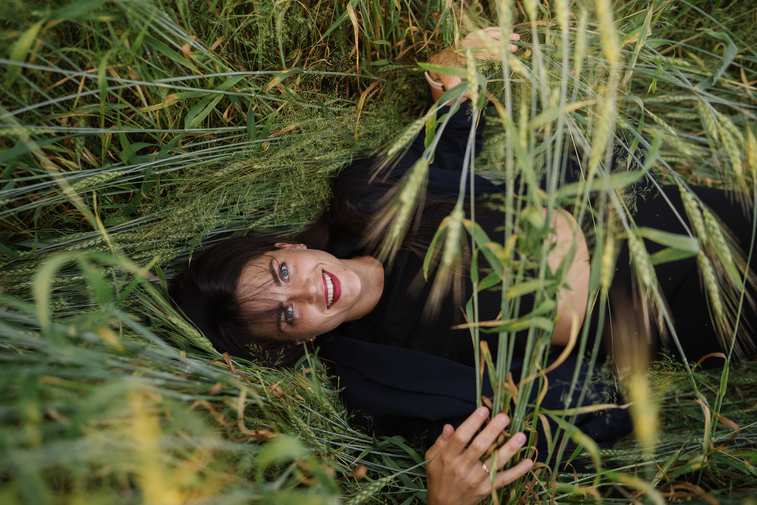 Жаркий июньский вечер. Искренний фотограф