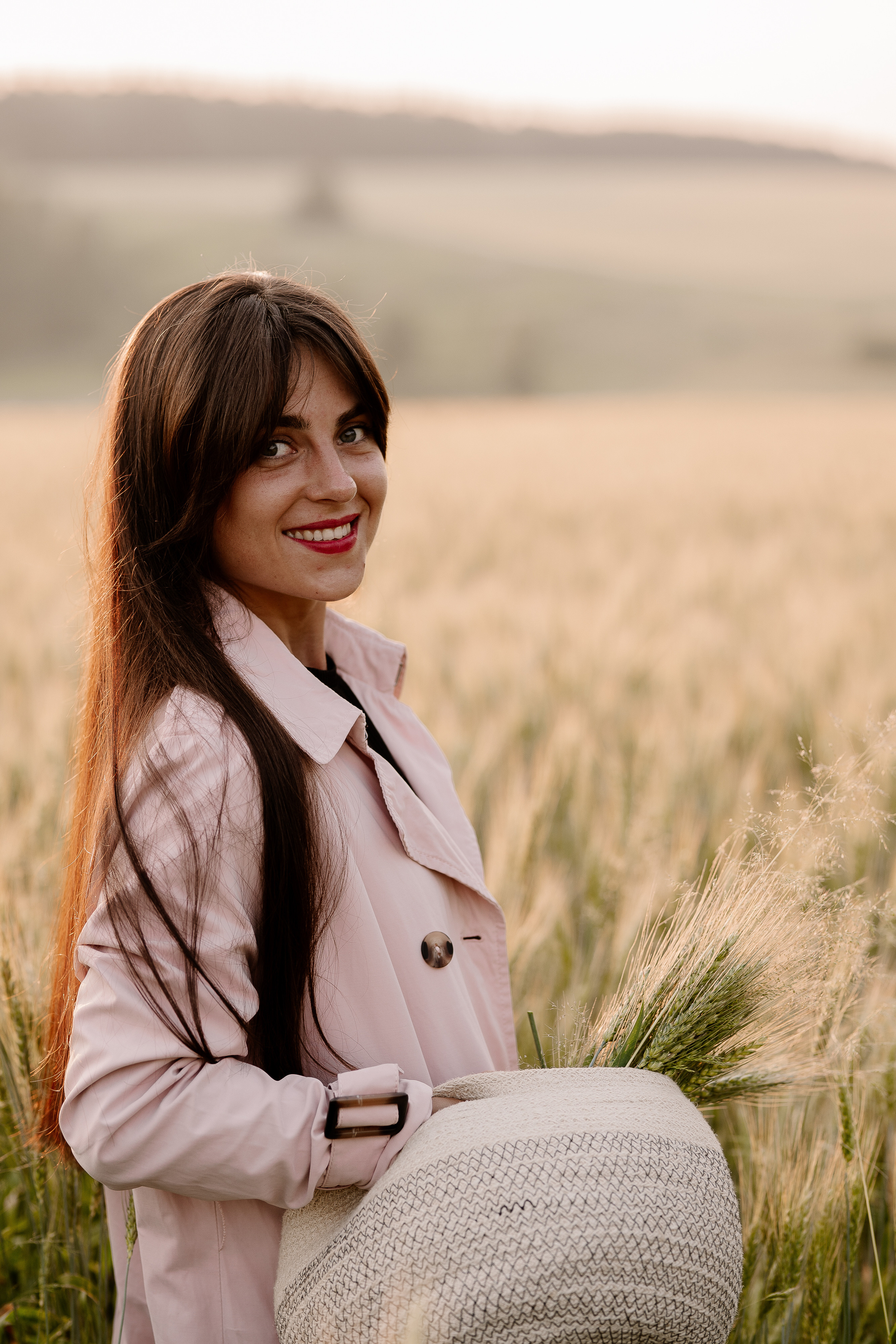 Жаркий июньский вечер. Искренний фотограф