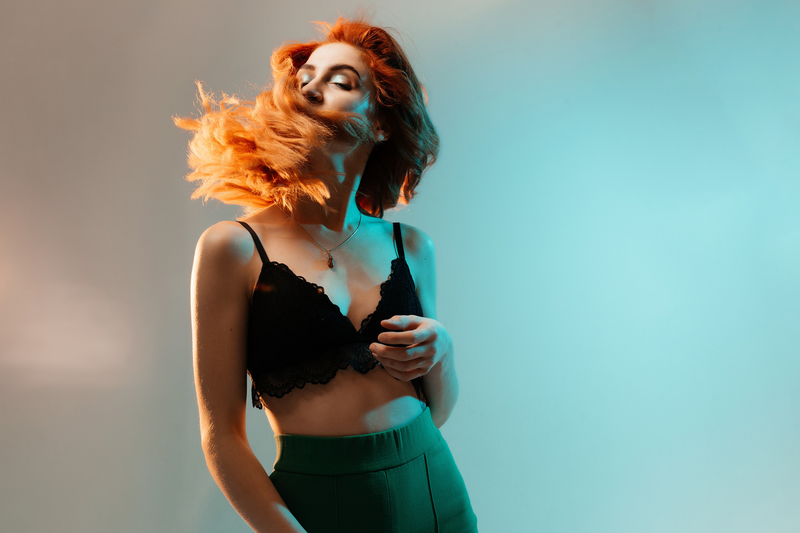 Женя. Z H U R A V L E V