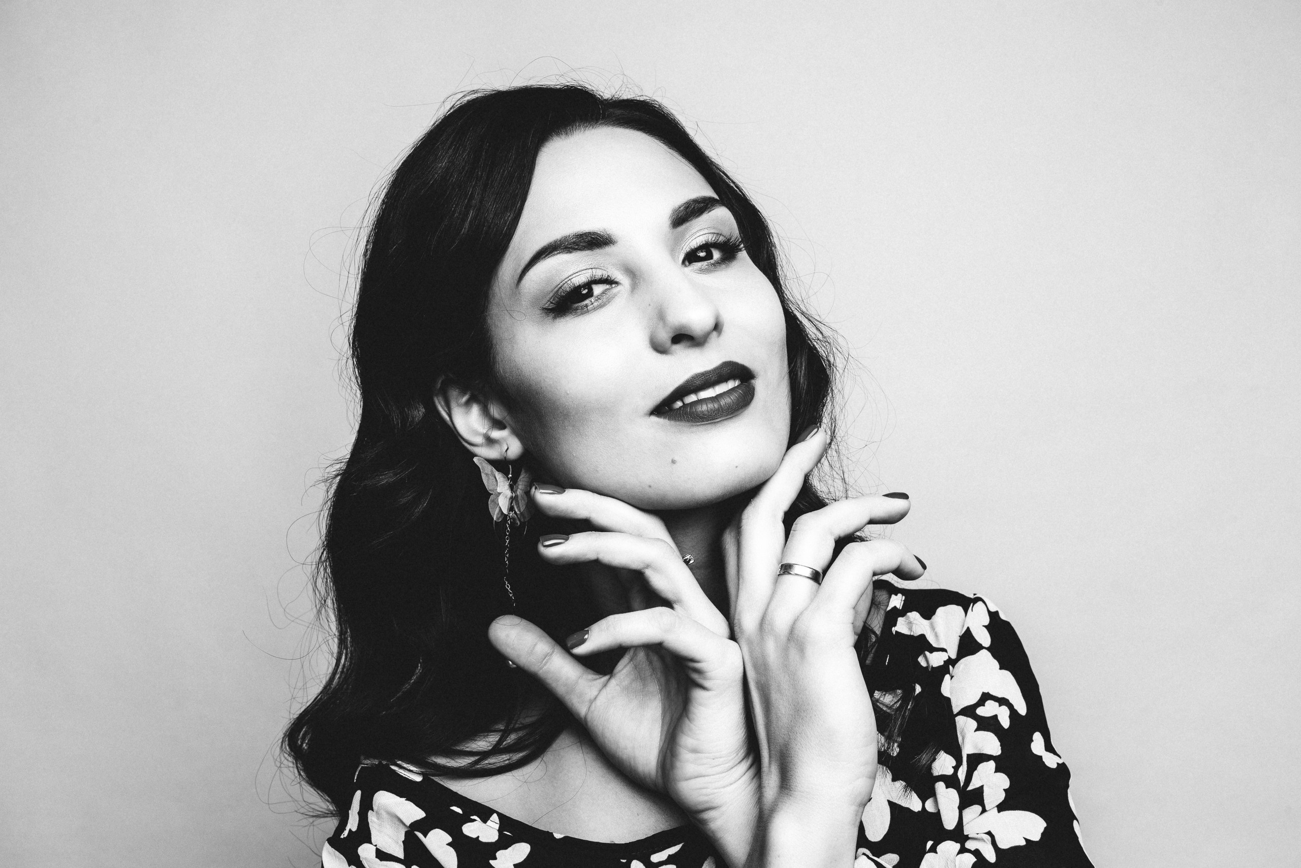 Лилия. Z H U R A V L E V