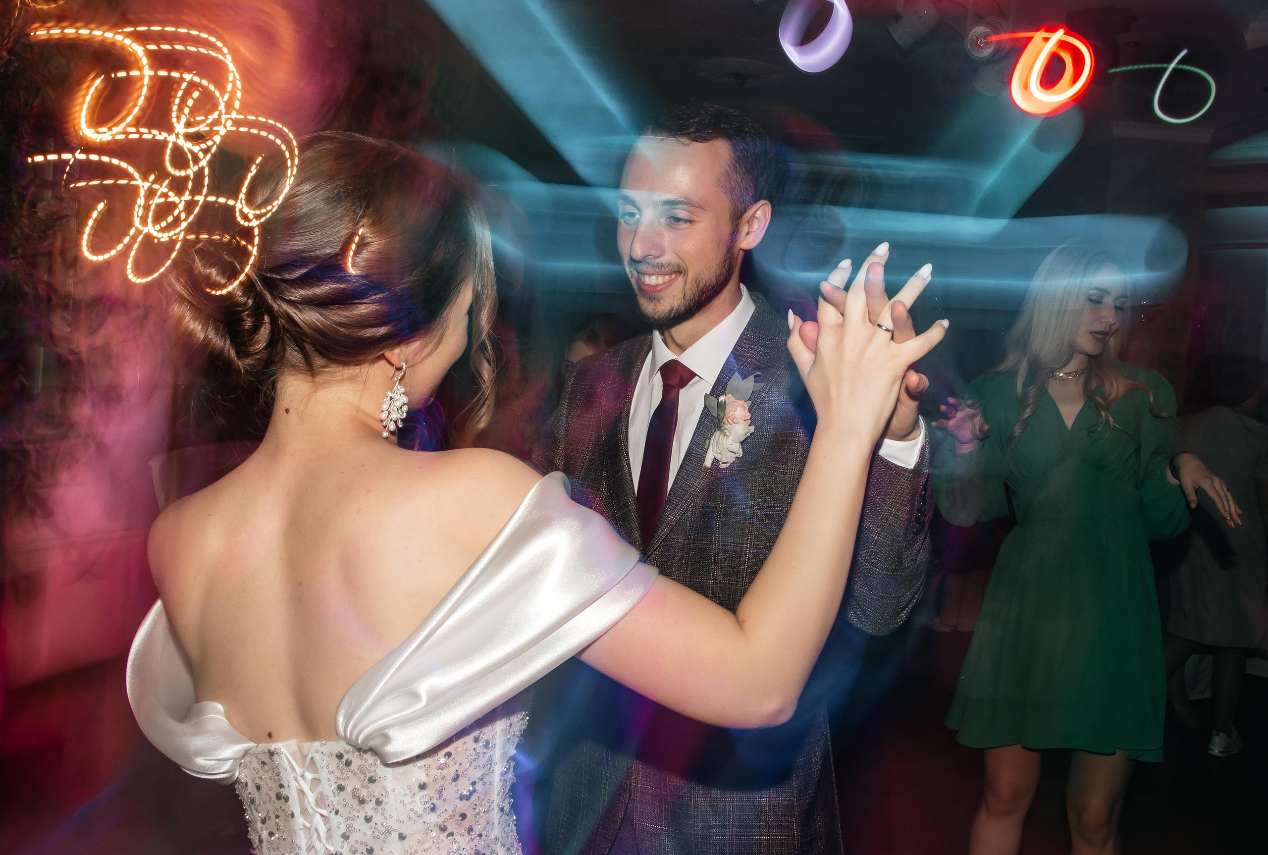 Кристина & Николай | 17.09.22. Свадебный и семейный фотограф в Омске Евгения Хакимова